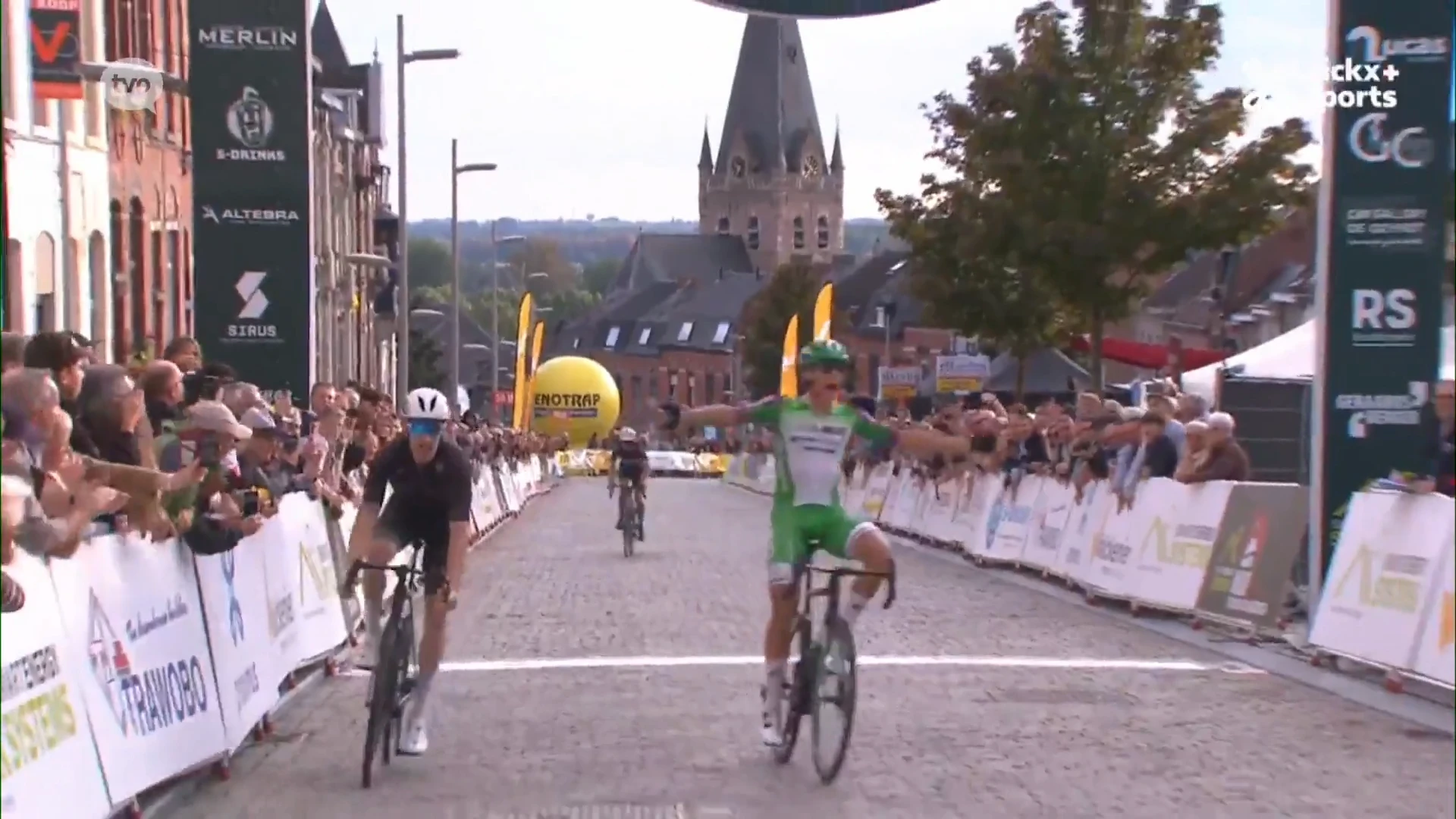 De Italiaan Filippo Magli (Green Project-Bardiani-CSF-Faizanè) wint de eerste editie van de Muur Classic in Geraardsbergen