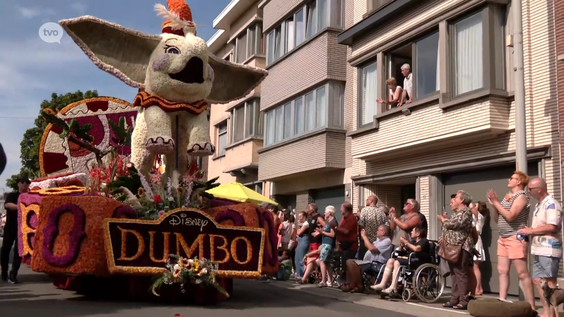 'Dumbo' van Otterstraat wint eerste prijs bij Bloemencorso Sint-Gillis-bij-Dendermonde