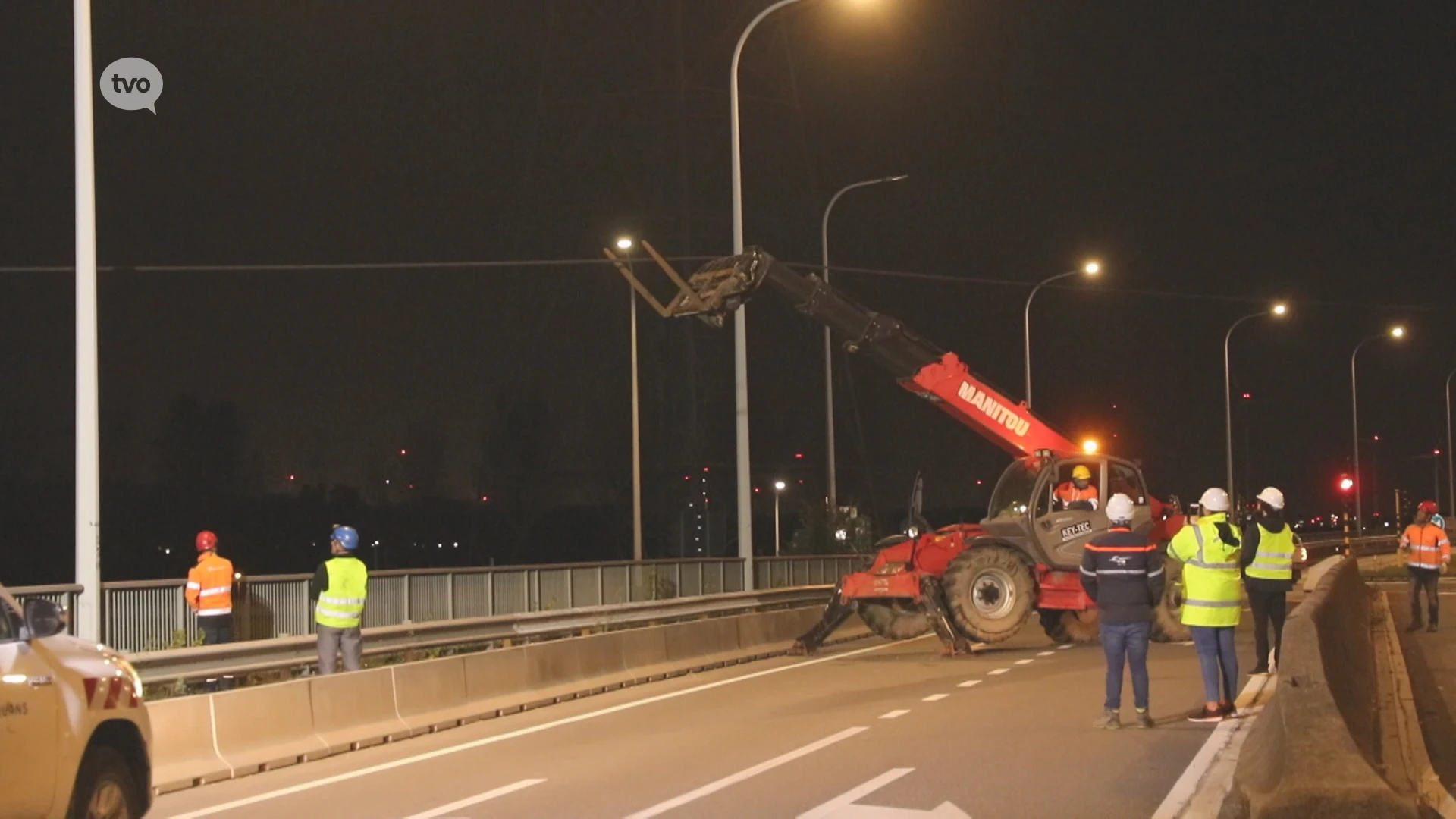 Werken aan hoogspanningslijnen boven E34 in Melsele op één nacht geklaard