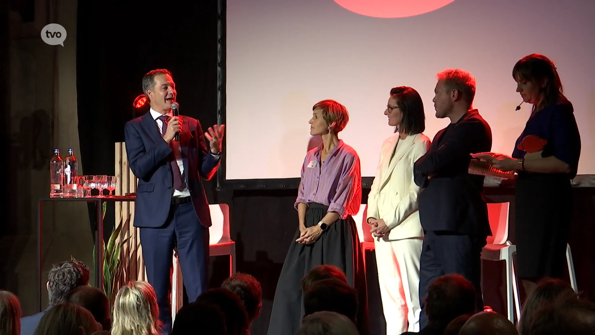 Premier De Croo: "Het zijn de ondernemers en hun personeel die onze sociale zekerheid de nodige kracht geven"