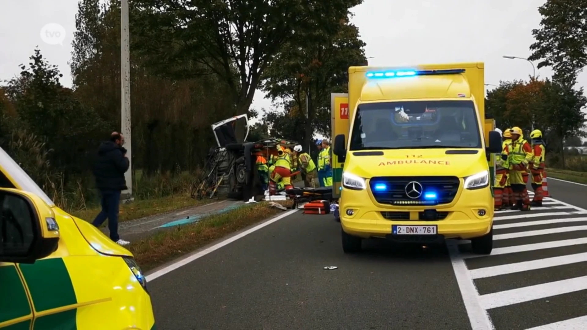 Autobestuurder levensgevaarlijk gewond na verkeersongeval in Lokeren