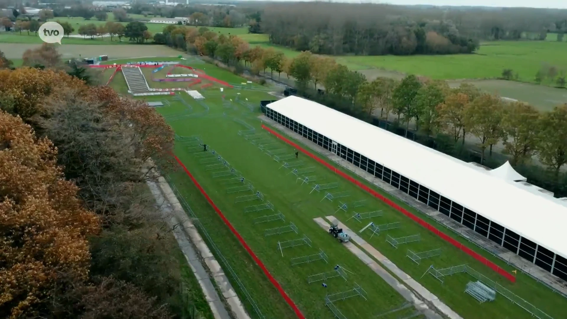 Waaauw ... het parcours van de wereldbekermanche veldrijden in Grembergen vanuit de lucht