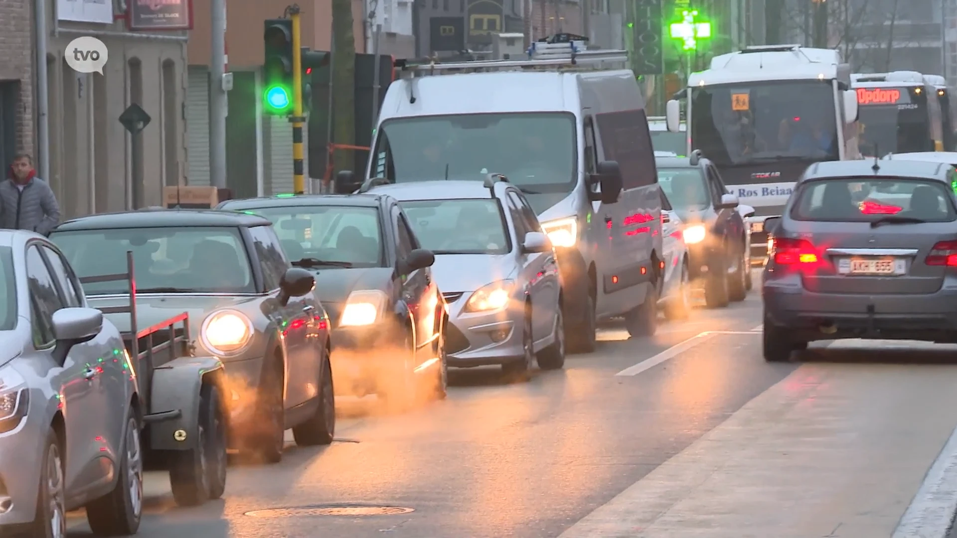 Waterlek zorgt voor (nog meer) verkeersellende in en rond Sint-Gillisbaan in Dendermonde