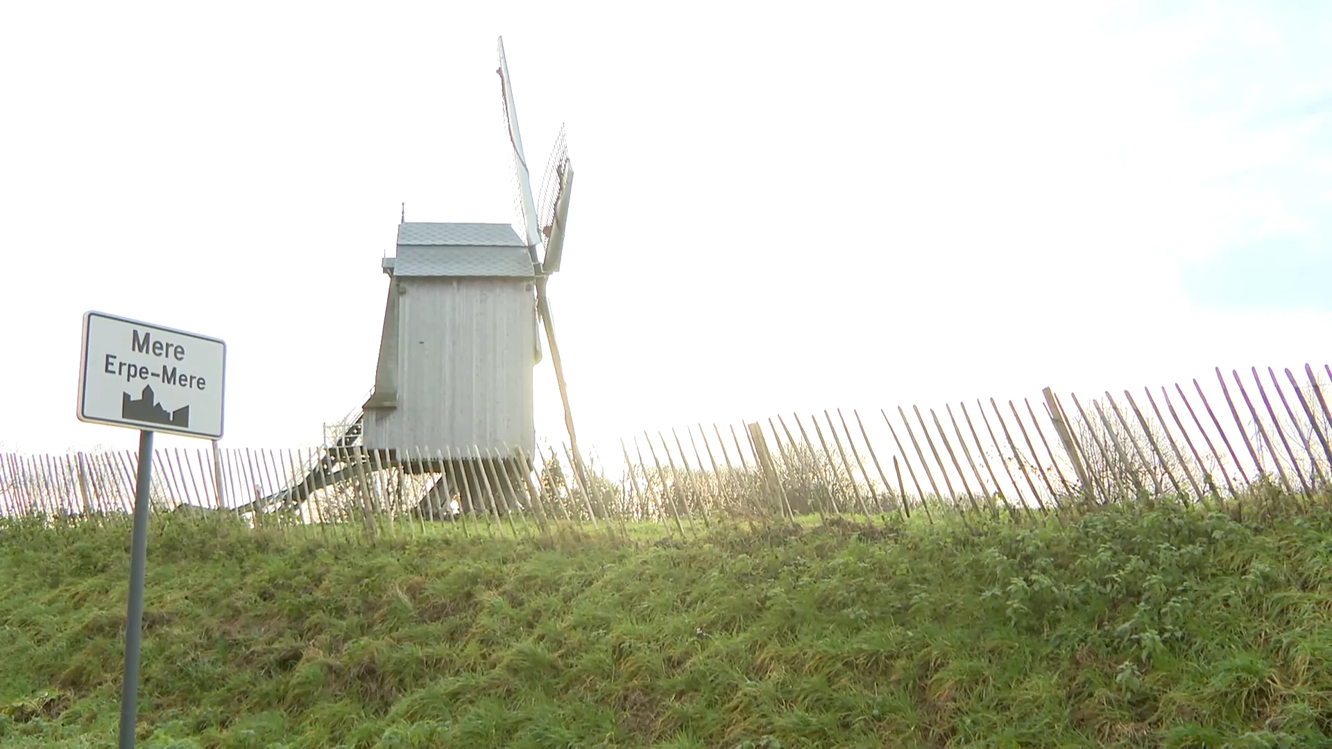 Kruiskoutermolen Erpe-Mere en Stenen Molen Ter Rijst Herzele worden beschermd