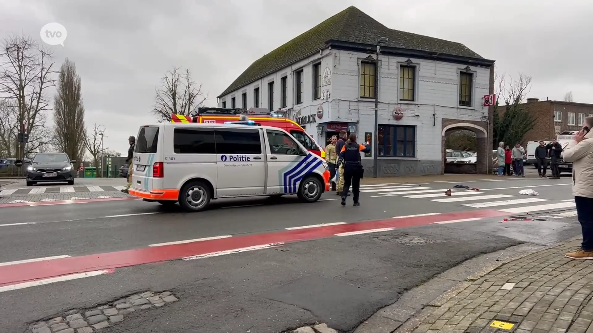 Vrouw van 62 sterft na aanrijding op zebrapad in Haaltert