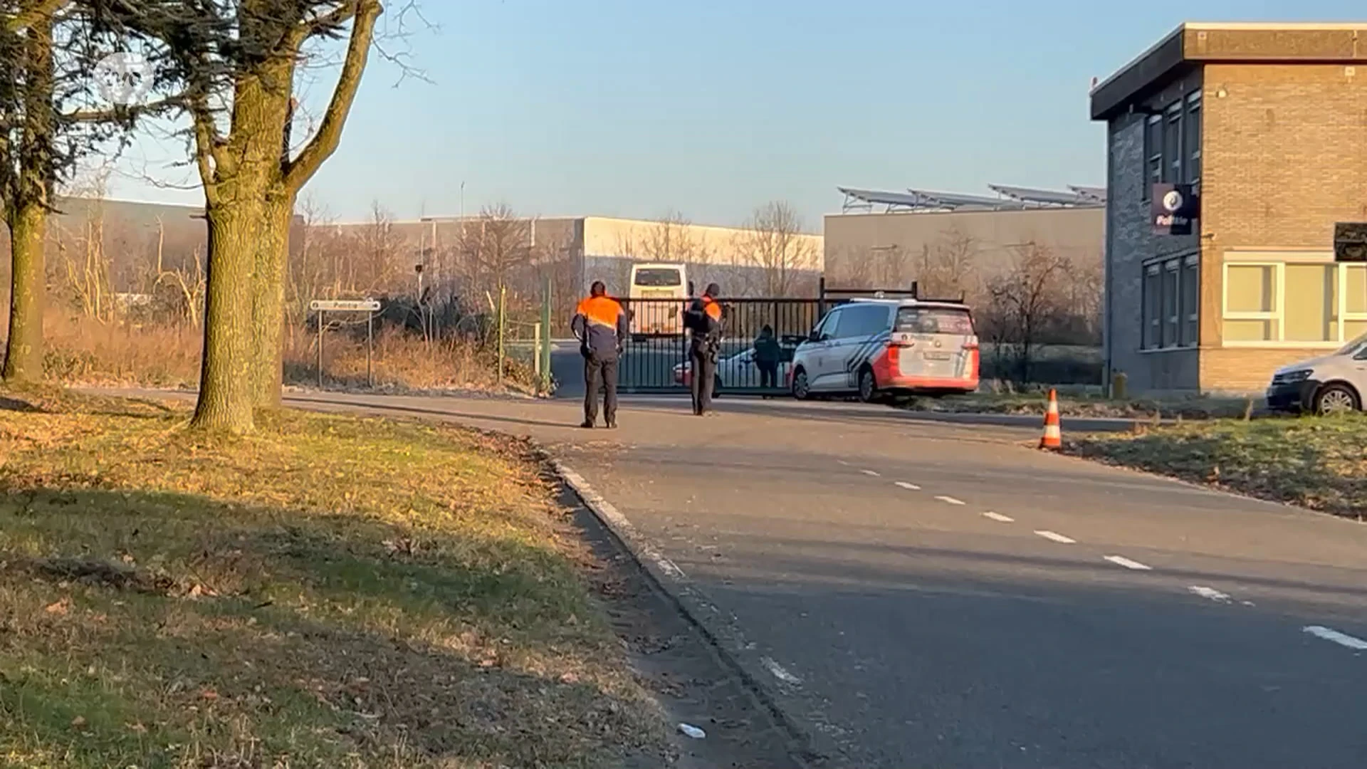 Federale politie van Oost-Vlaanderen houdt FlixBus tegen in Wetteren: mogelijk man aan boord "met terroristische motieven"