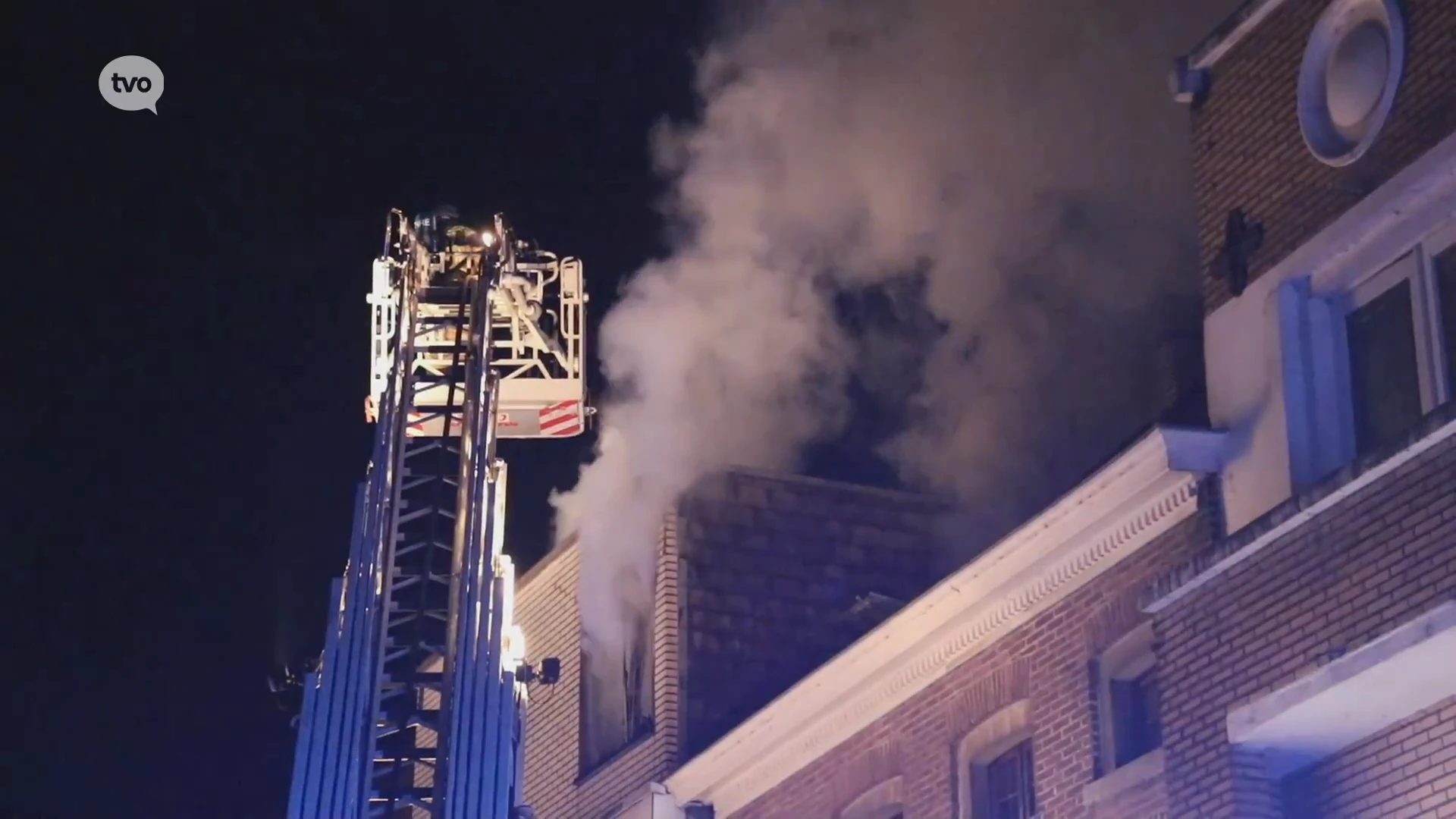 Uitslaande brand in appartement in Ninove, bewoners raken tijdig buiten