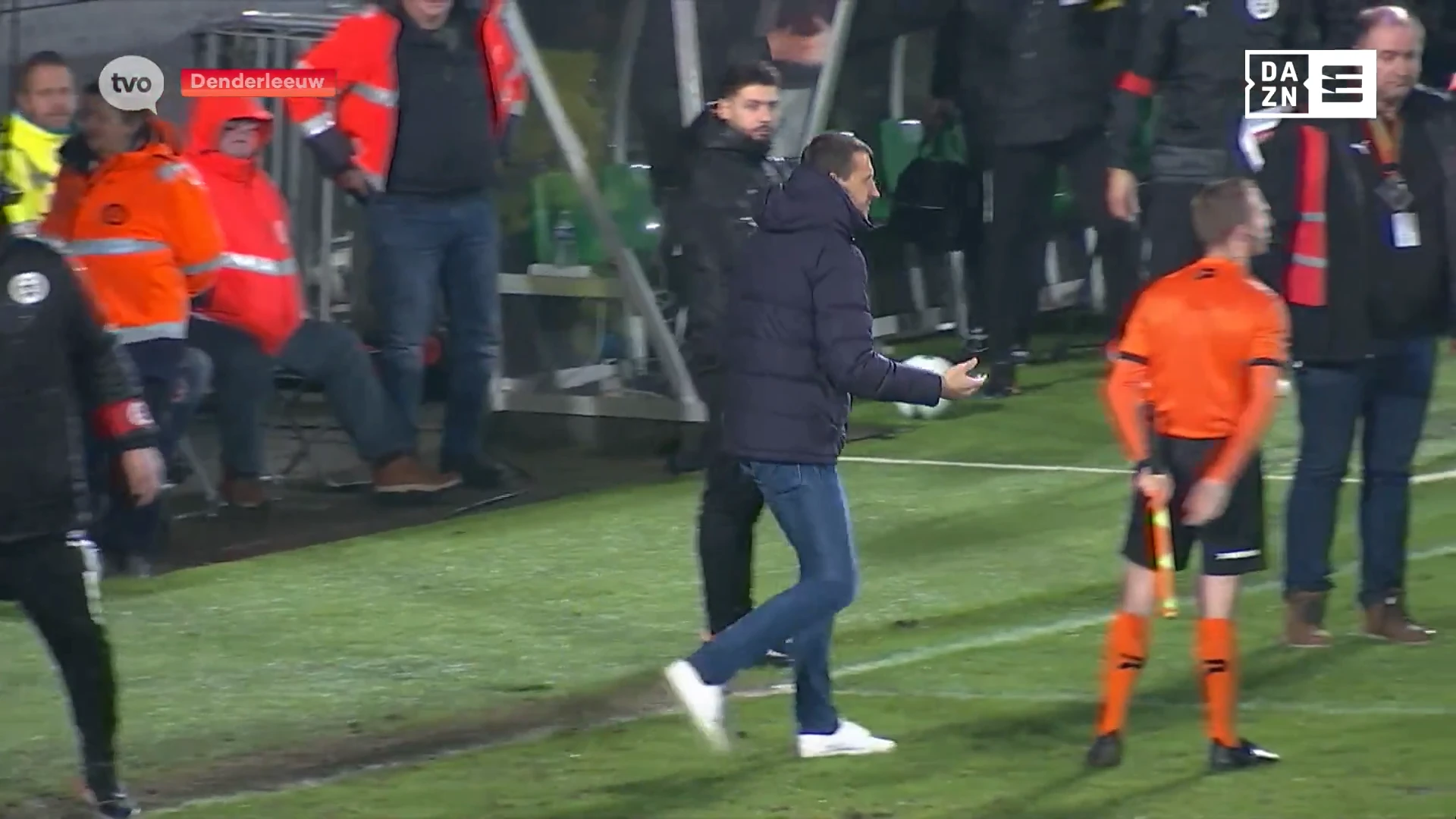 Invaller Nsimba bezorgt Dender punt op veld van Lommel