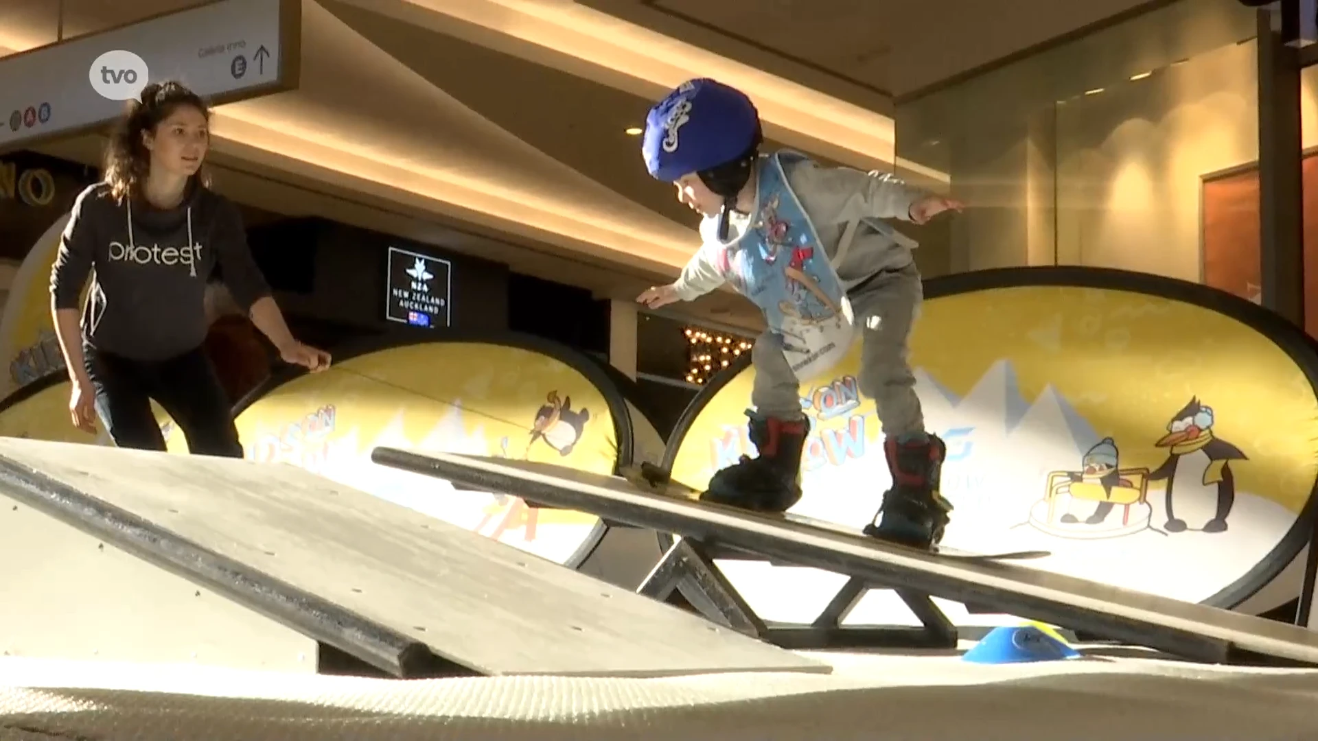 Kinderen leren gratis snowboarden... in Waasland Shopping