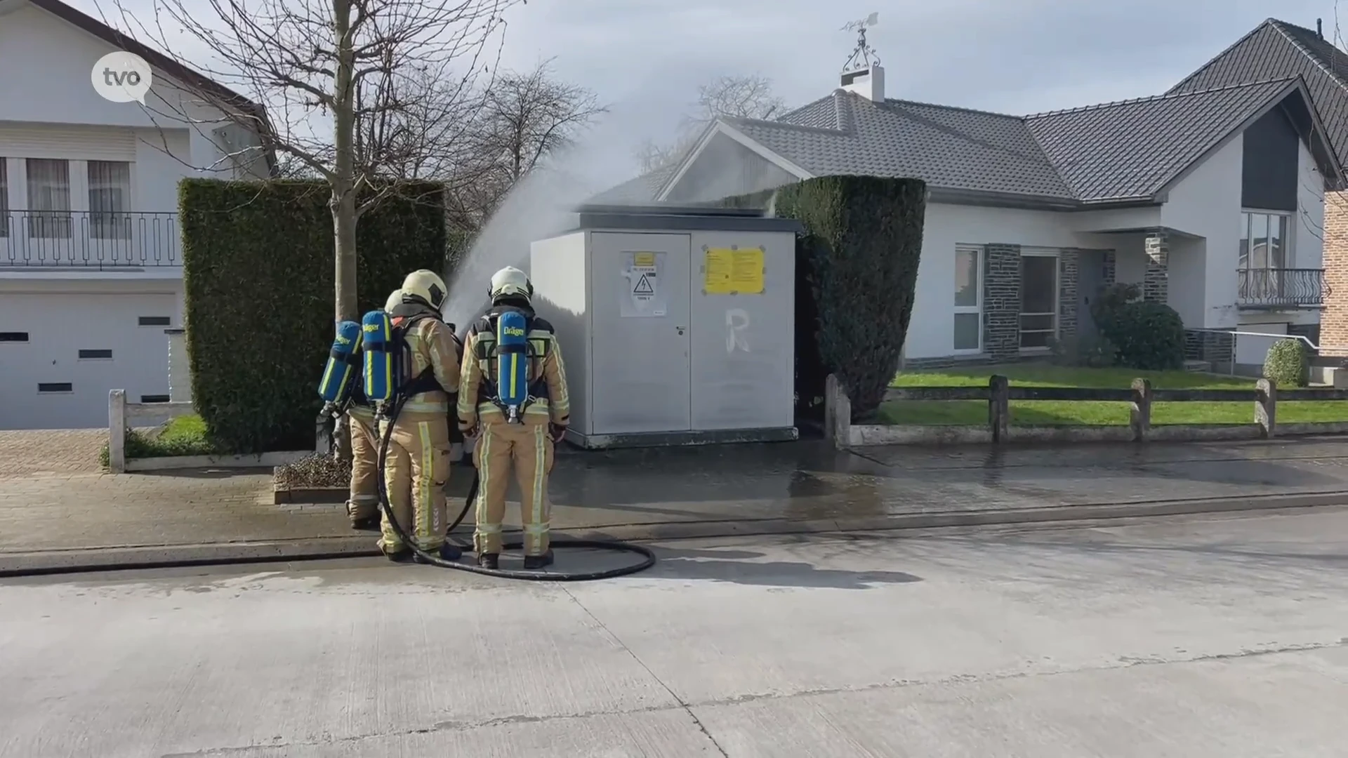 Huizen zonder elektriciteit na brand in elektriciteitscabine in Herzele