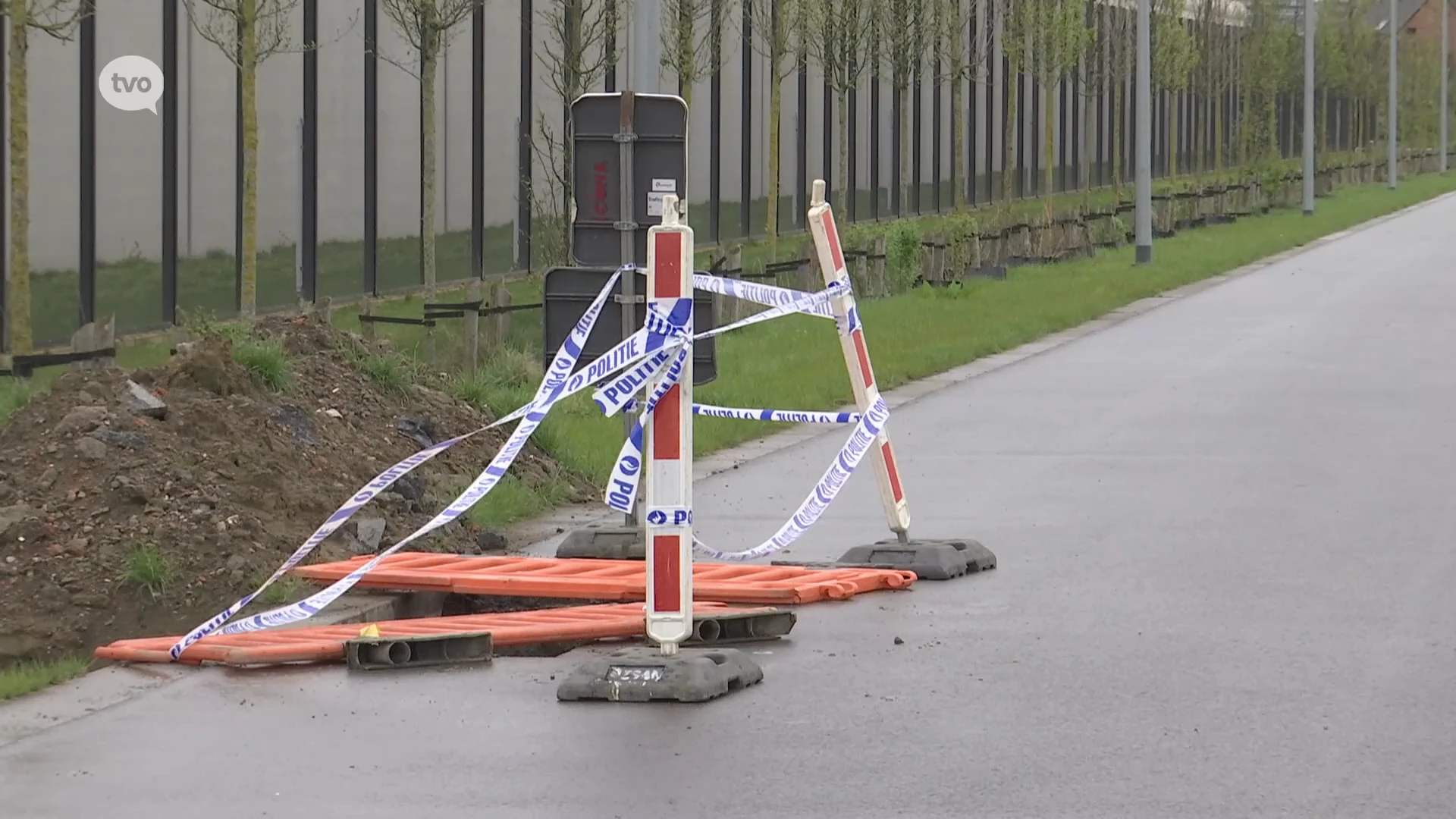 Fietser (26) in levensgevaar nadat hij in put rijdt op fietssnelweg in Dendermonde