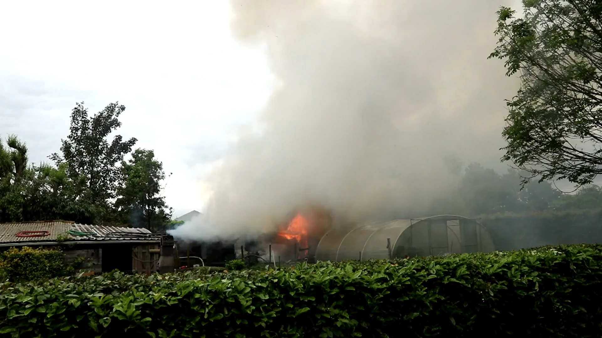 Tielrode: Uitslaande brand legt sauna en wellness in de as