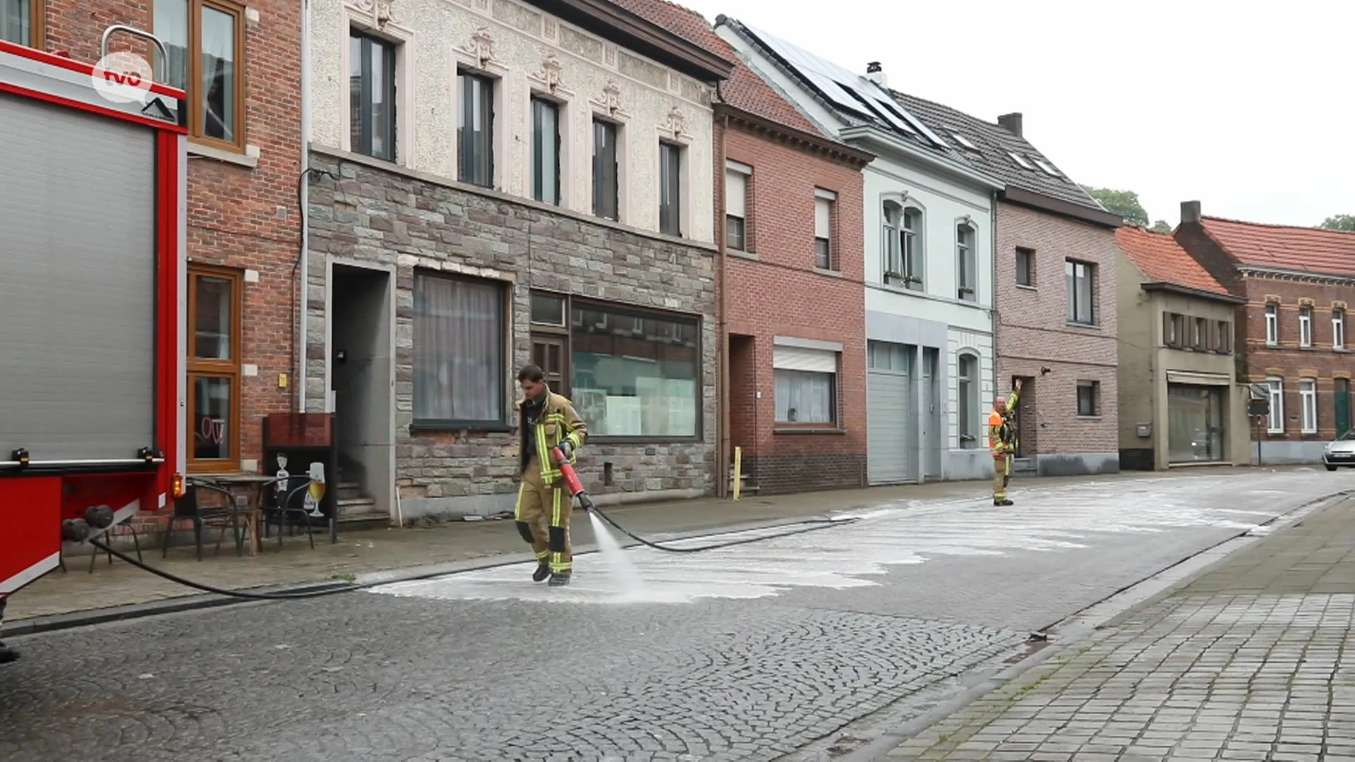 Lijnbus veroorzaakt mazoutspoor van Lokeren tot Sint-Niklaas