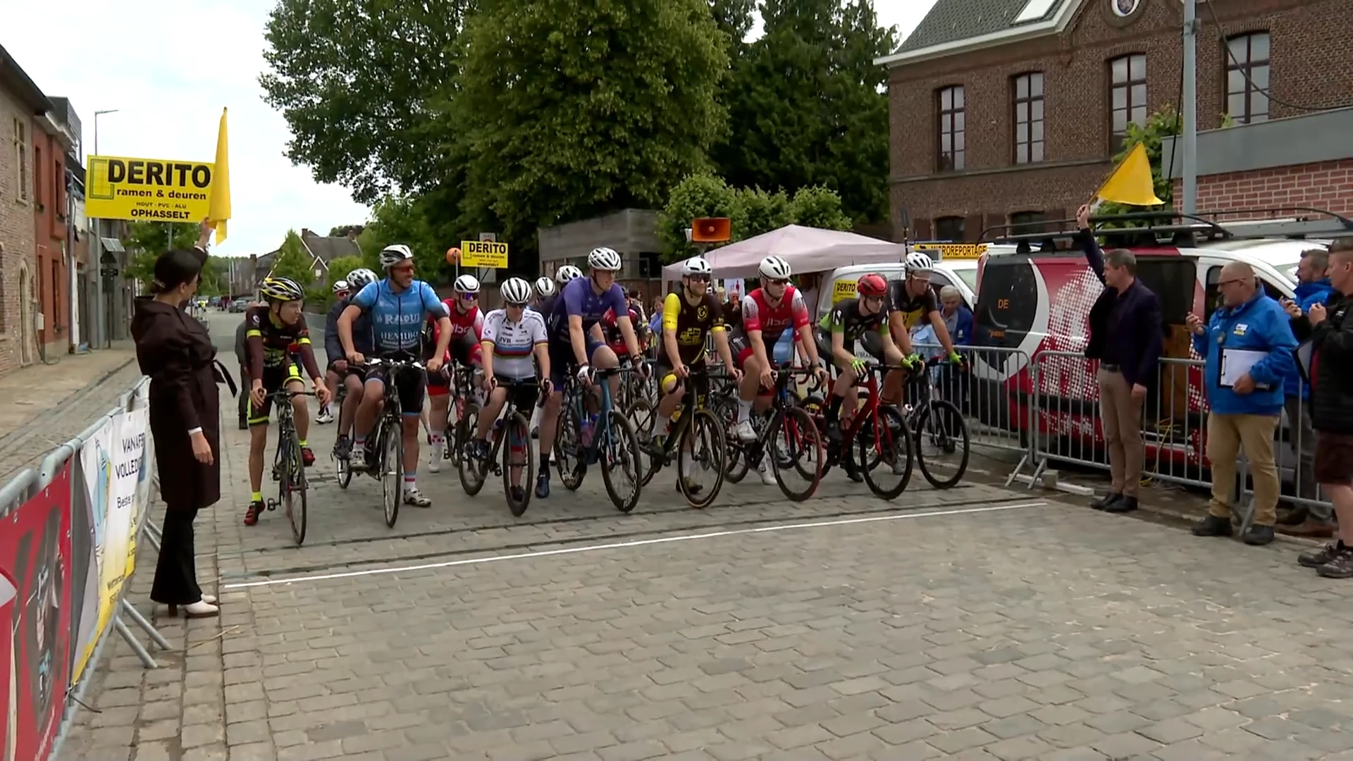 Fietsers met beperking leven zich uit tijdens G-passioneerd Bavegem Koerse