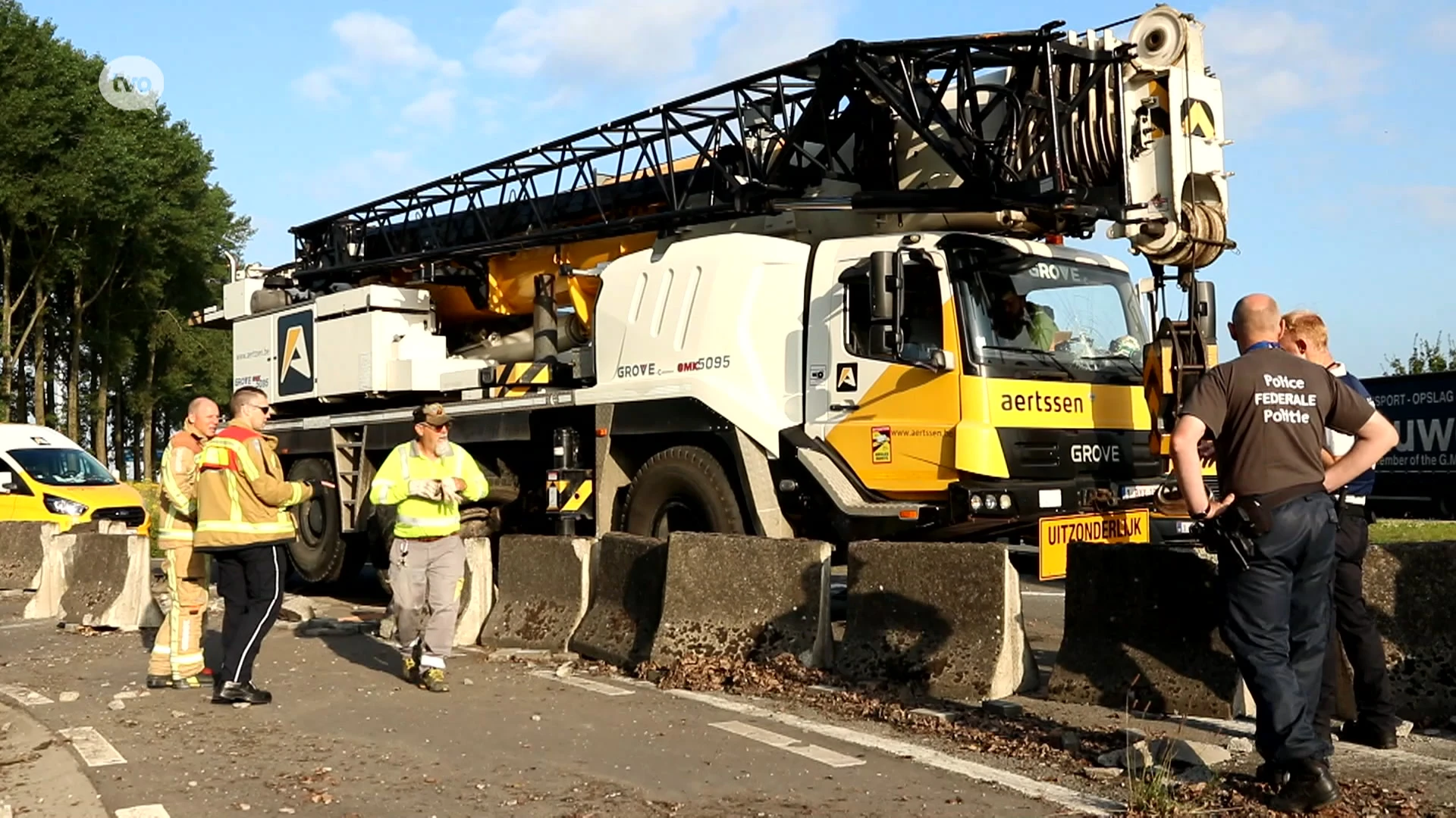 Ongeval met telescoopkraan zorgt voor verkeershinder op Steenlandlaan in Melsele