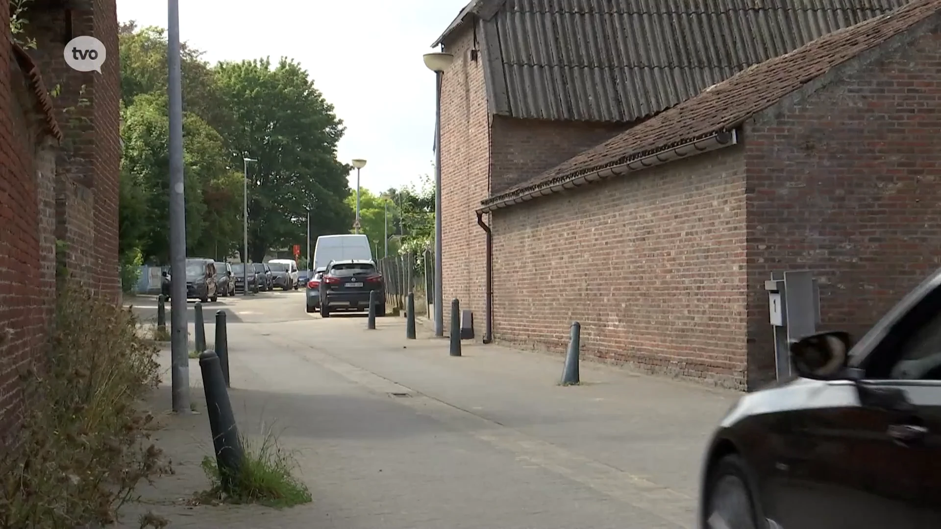 Veiliger naar school: straat aan basisschool 't Krinkelding in Bazel wordt woonerf