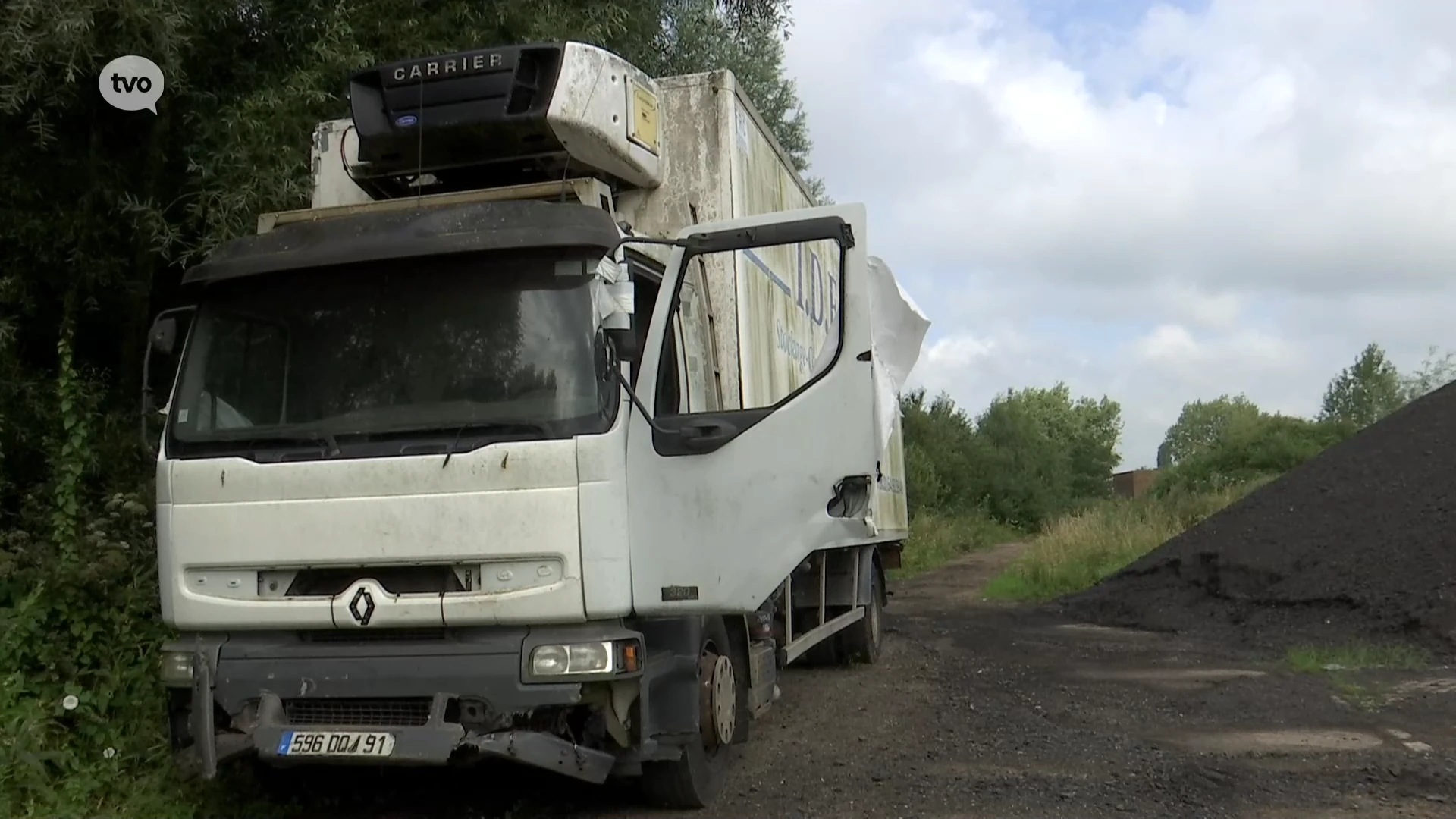 Oorspong niet te achterhalen, gemeente Kruibeke verkoopt achtergelaten vrachtwagen