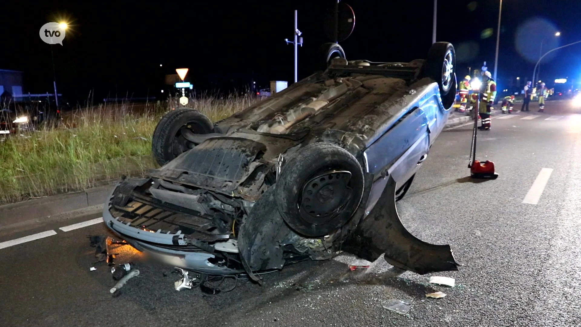 Auto komt op dak terecht in Zele, vrouw gewond naar het ziekenhuis