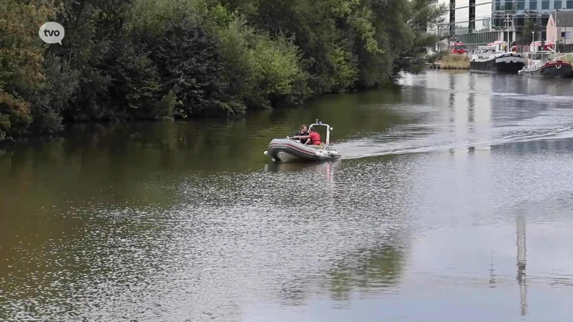 Brandweer zoekt tijdlang op het water van de Dender, geen personen aangetroffen