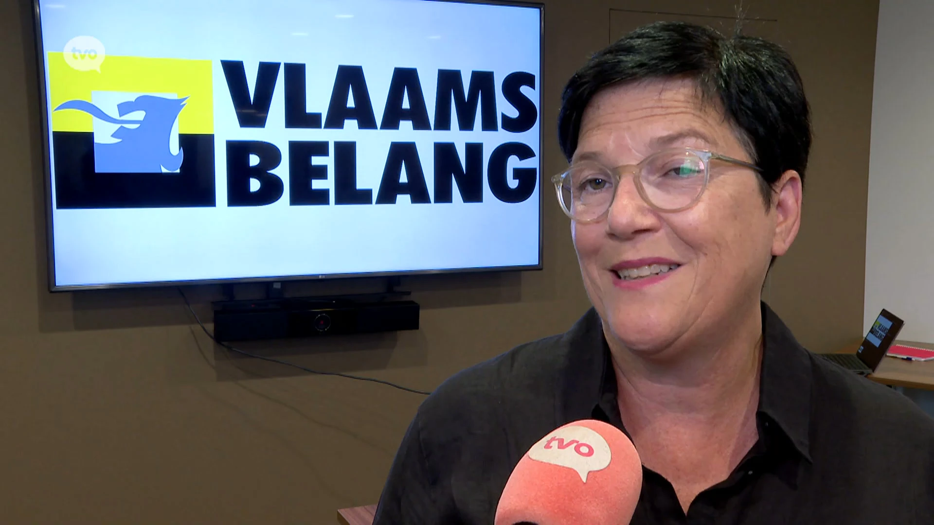 Vlaams Belang heeft een schepen in Erpe-Mere! Voormalig N-VA-schepen sluit zich aan bij partij, bestuur neemt haar bevoegdheden af