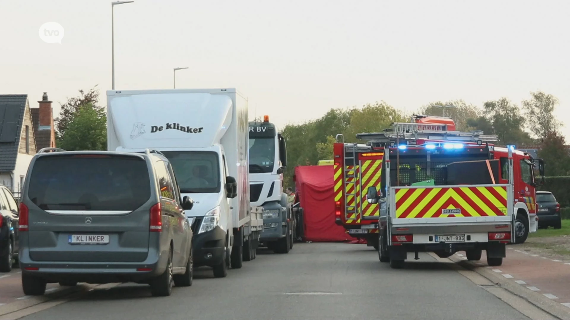 Bestuurder van 80 overleden na frontale klap tegen container in Stekene