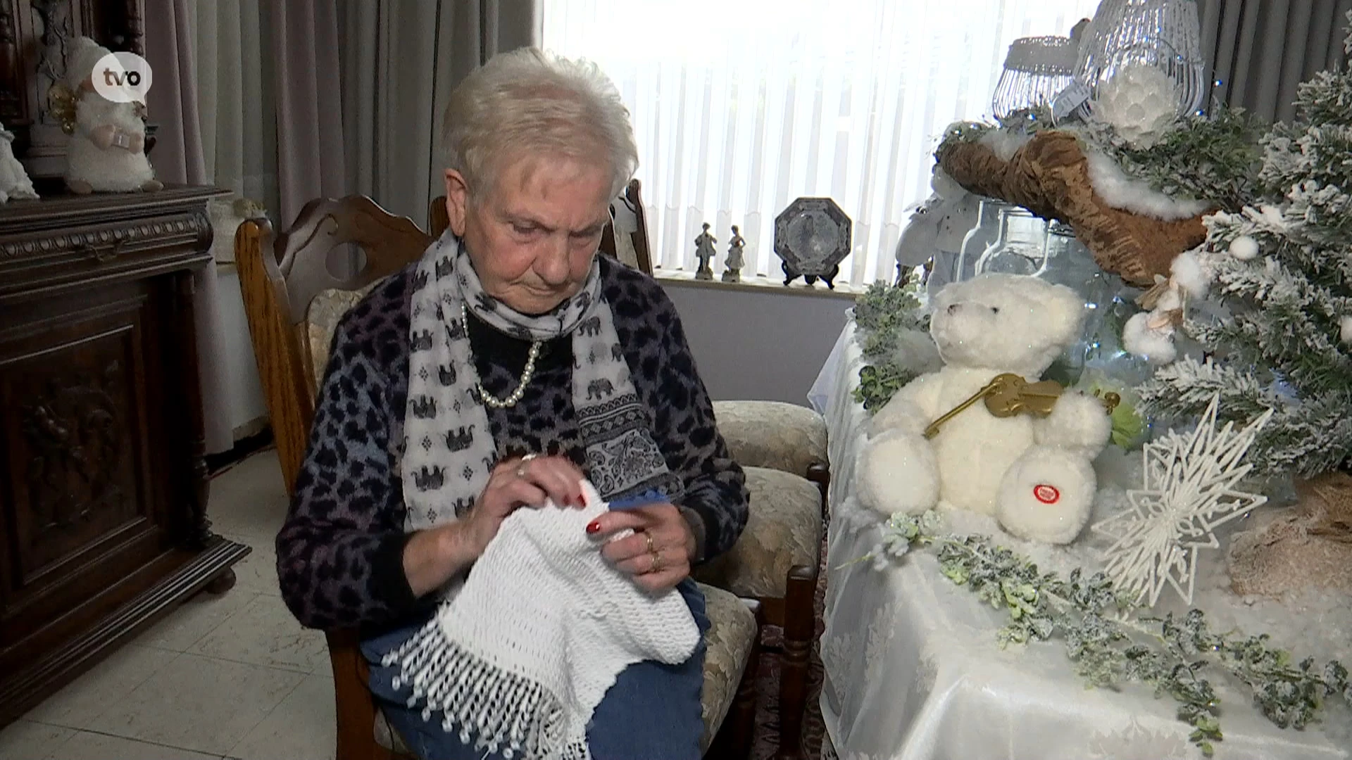 Ontdek het fabelachtige kanten kerstparadijs van Christian (85) uit Vrasene: "Ik ben een pietje precies"