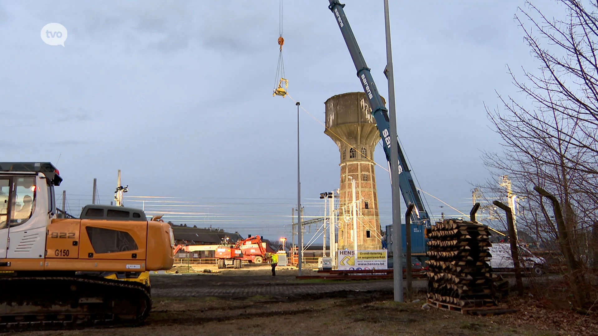 Infrabel plant nieuwe poging om 100 jaar oude watertoren af te breken in Denderleeuw