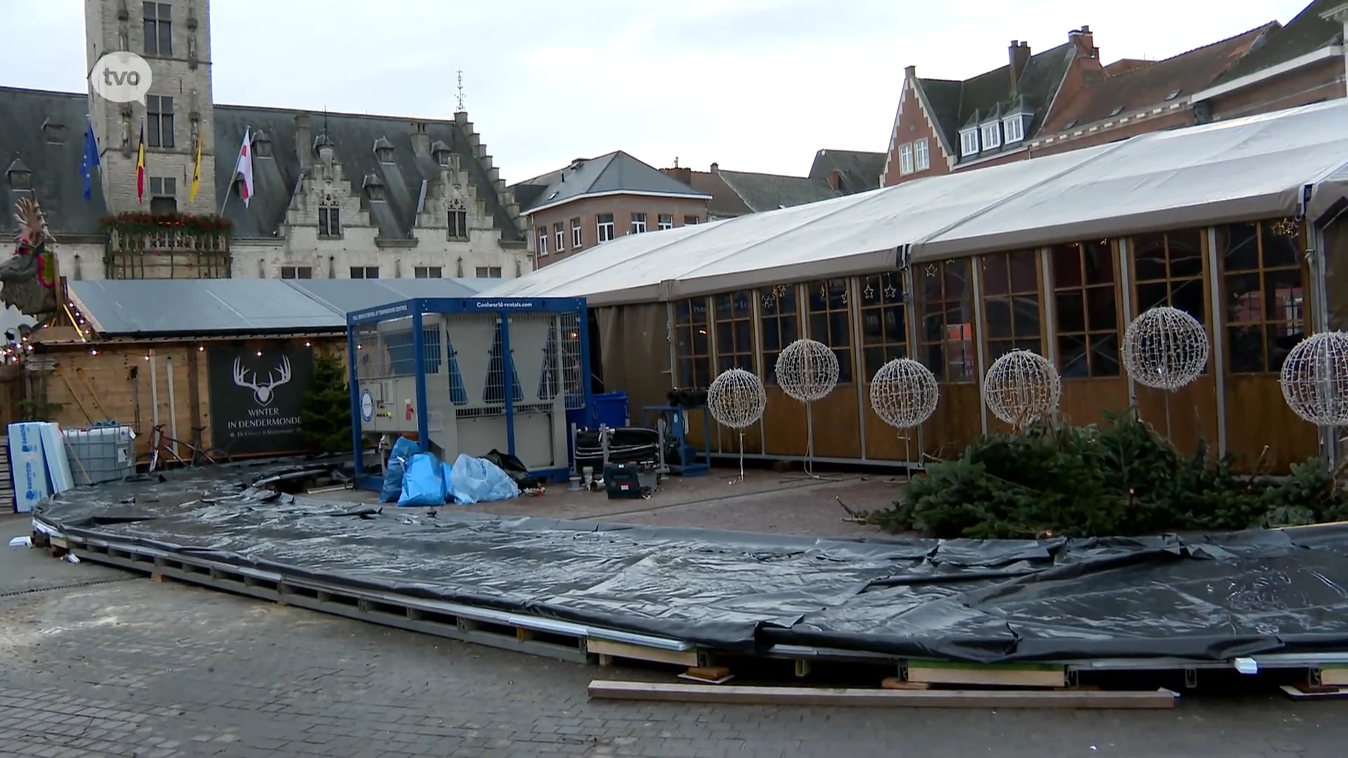 Kerstdorp in opbouw met voor het eerst ook een unieke ijspiste in Dendermonde