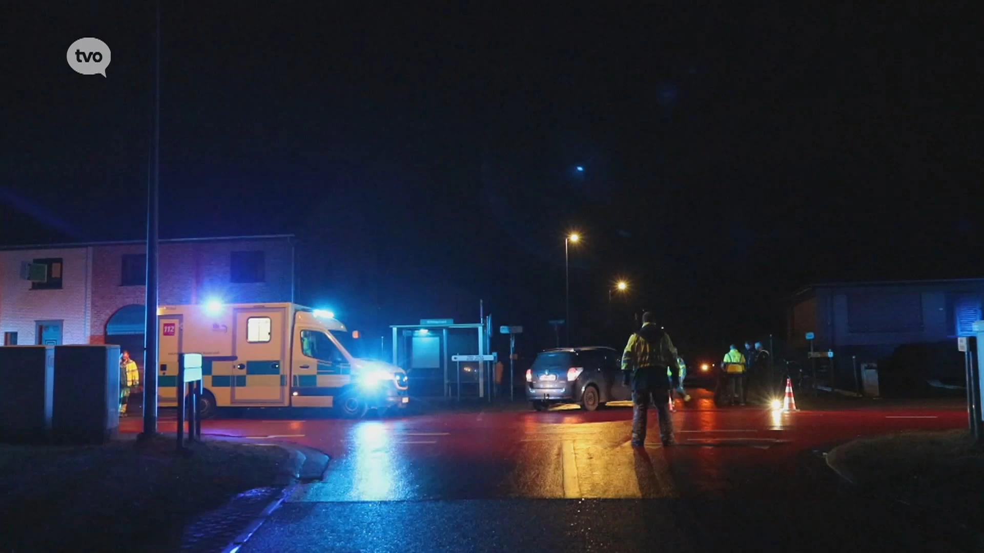 Fietsster zwaargewond na aanrijding met auto op kruispunt in Stekene