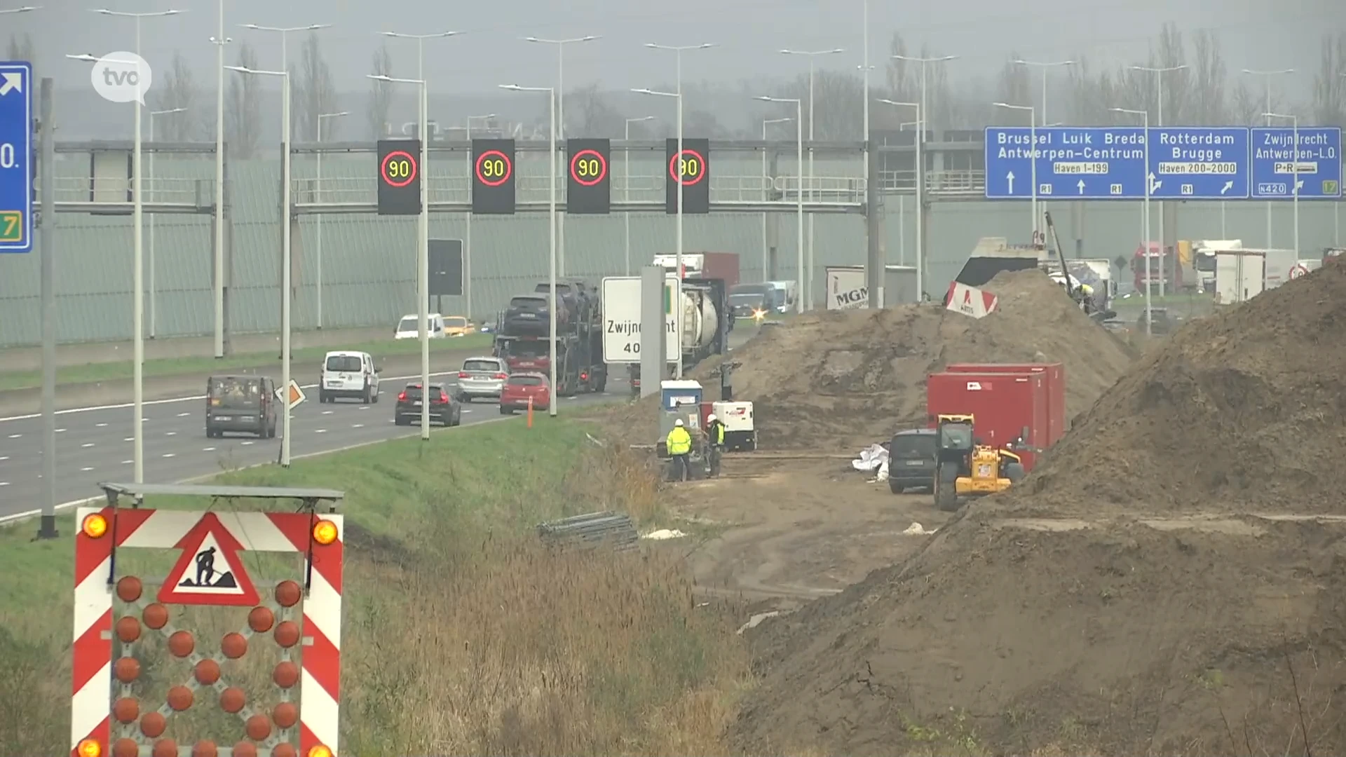 E17 in Zwijndrecht dit weekend nacht dicht voor plaatsen van fietsbrug