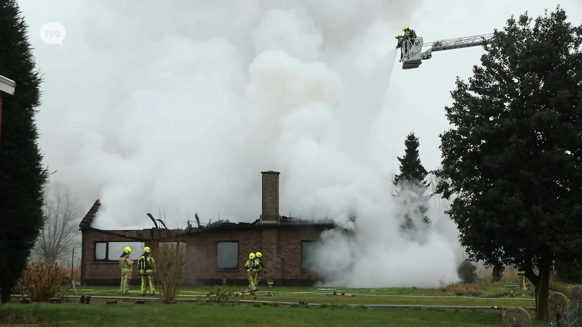 Woning in de as gelegd na keukenbrand in Stekene, bewoner van 88 lichtgewond