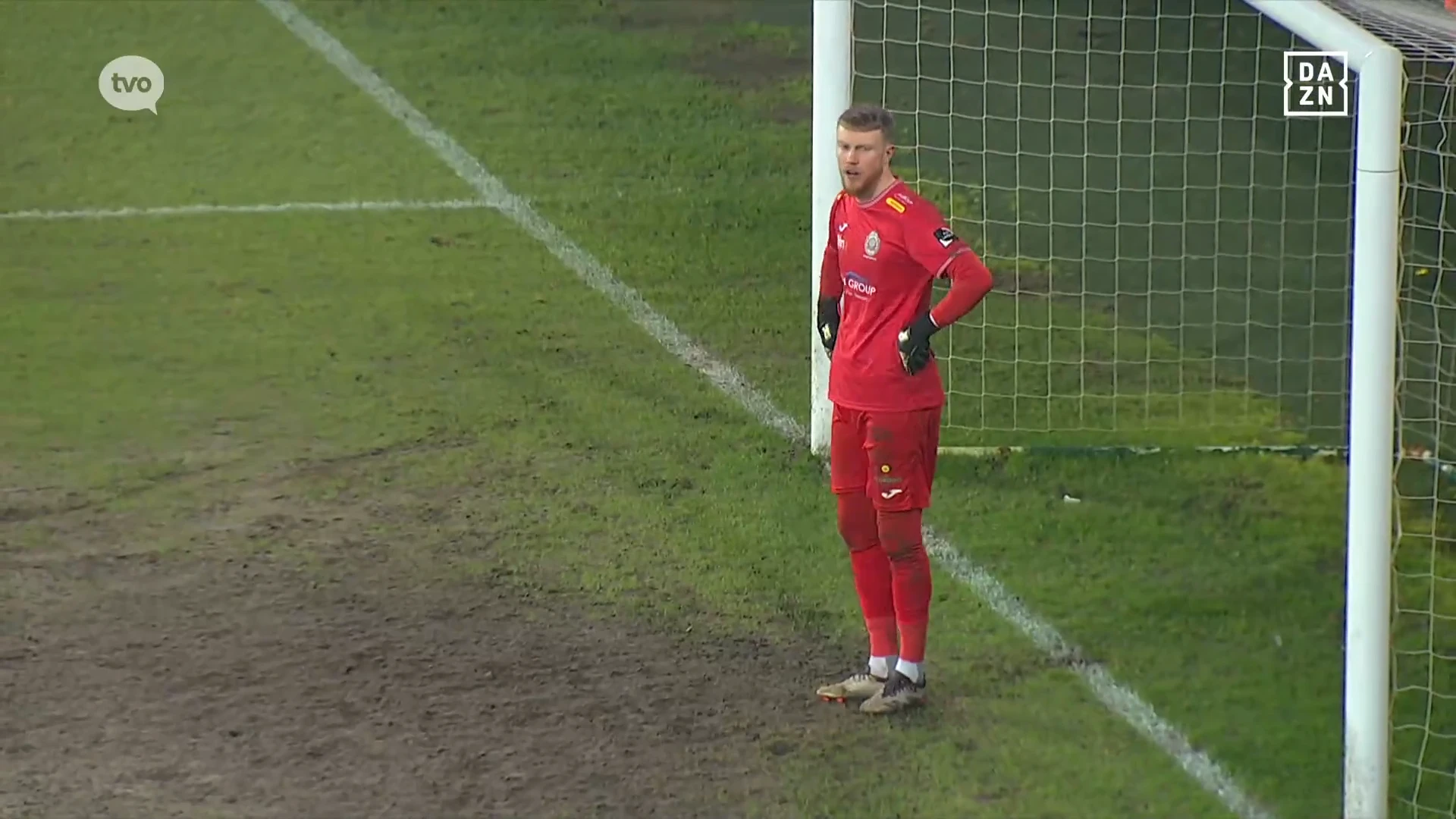 KSC Lokeren-Temse, mét Radja in de basis, krijgt 0-5 pandoering van La Louvière