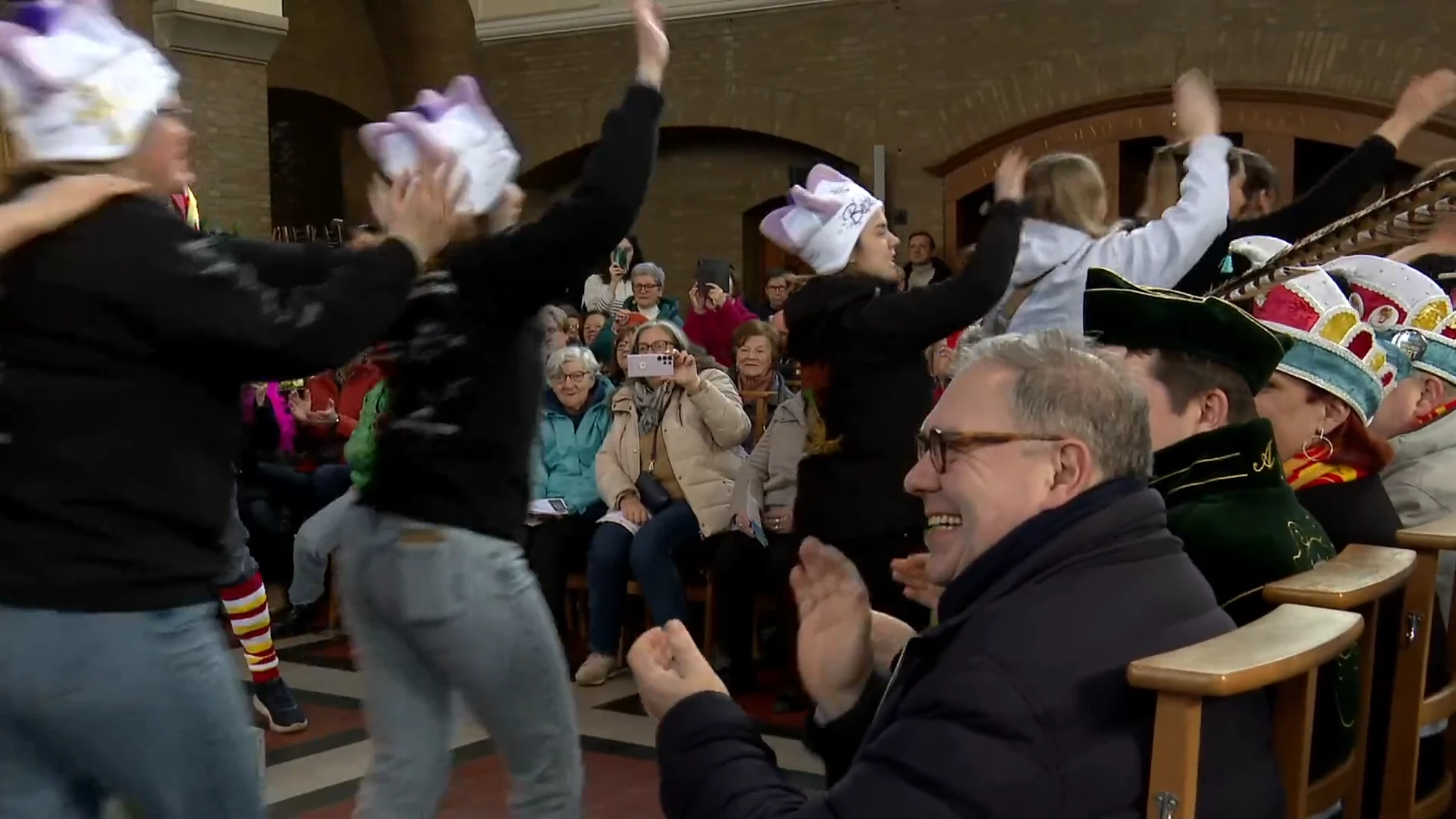 Ook dit jaar stampvolle kerk in Erembodegem voor 'Oilsjterse Mes'