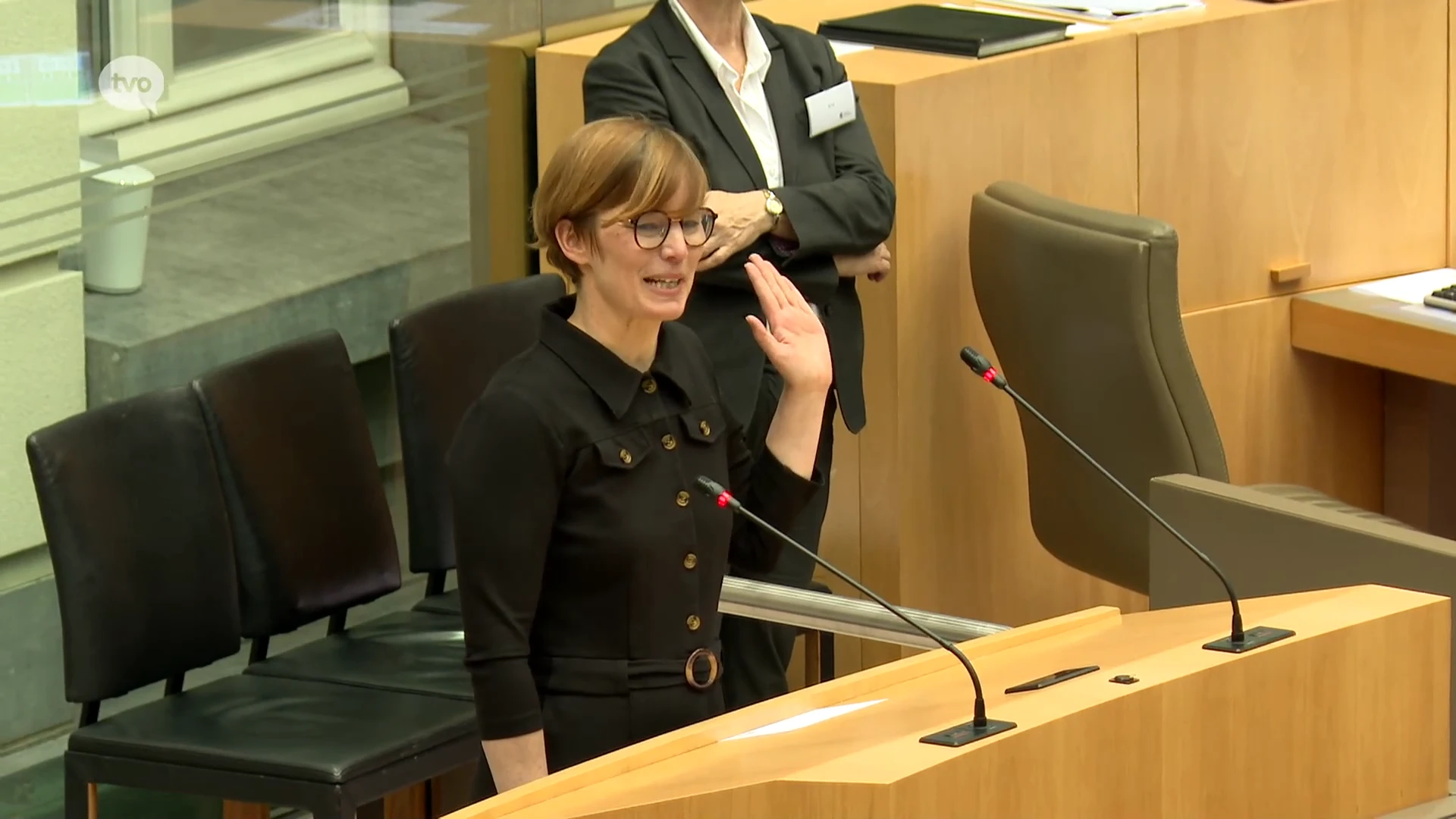 Stress maar ook vreugde bij eedaflegging van Tina Van Havere (Vooruit) in Vlaams Parlement