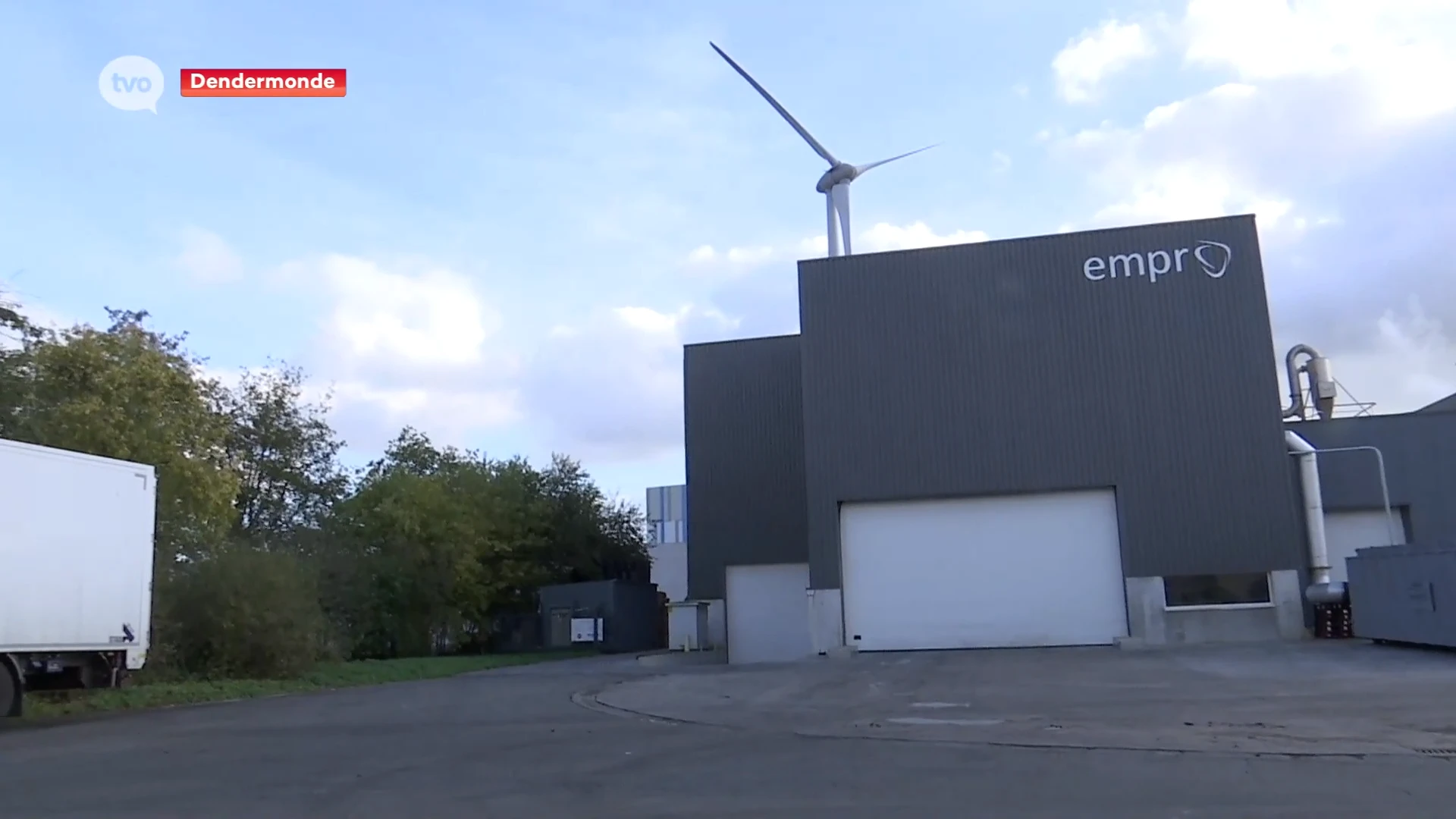 Pluimveeverwerker Empro riskeert exploitatieverbod na geuroverlast, bedrijf zegt zelf dat het overlast beperkt