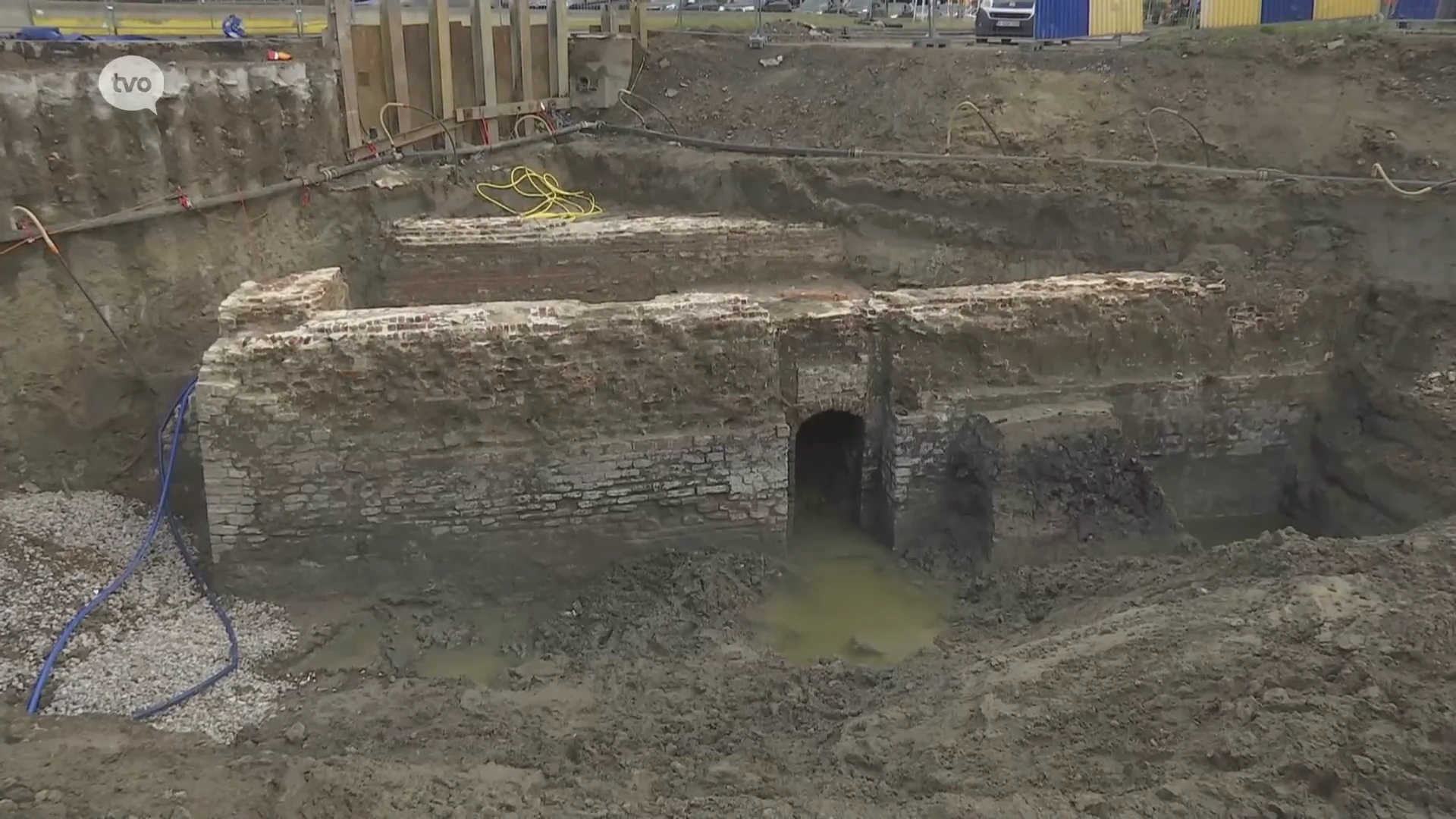 Middeleeuwse brug aangetroffen bij werken aan Mechelse Poort: "We wisten dat ze bestond, maar de eerste keer dat we resten aantreffen"