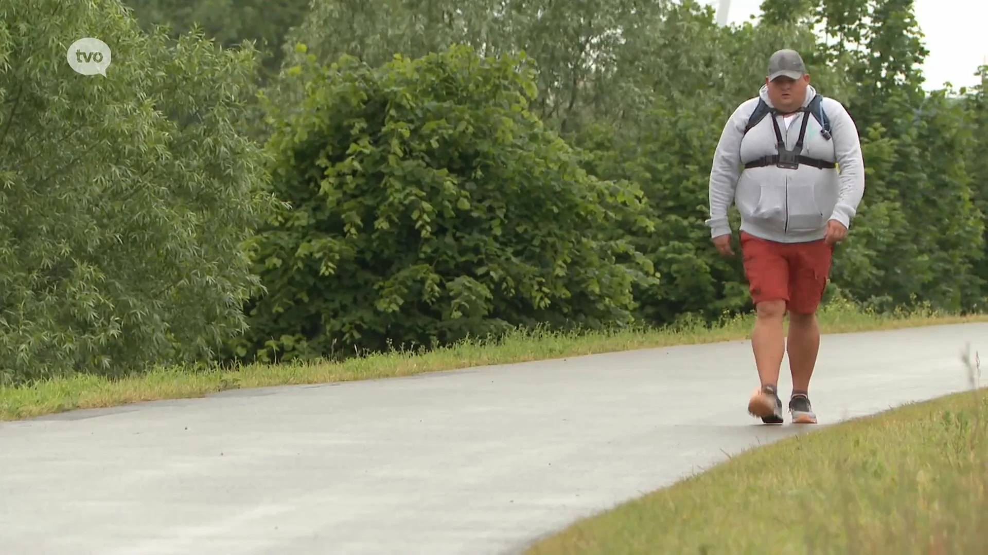 Glenn wandelt de komende drie maanden 50 kilometer per week voor ouders die een kind met kanker hebben