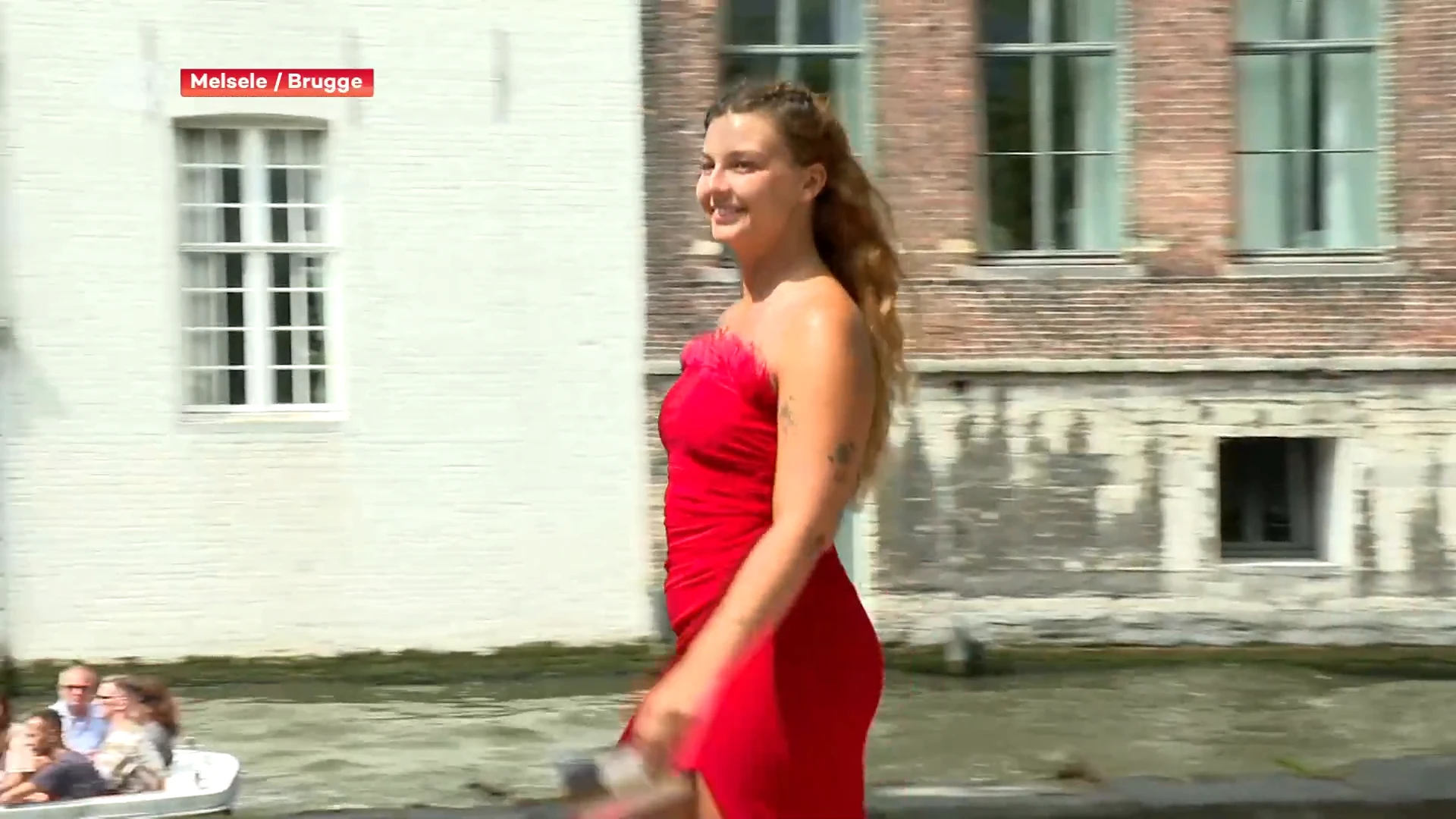Oona De Bock (24) uit Melsele lijdt aan zelfdzame spierziekte en wil Miss Fashion worden