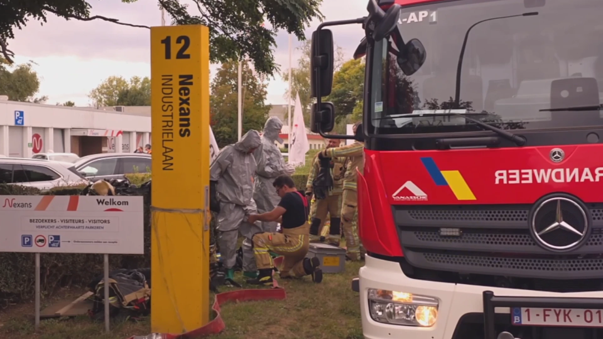 Brandbare vloeistof gelekt bij Nexans in Erembodegem, brandweer moet ter plaatse komen