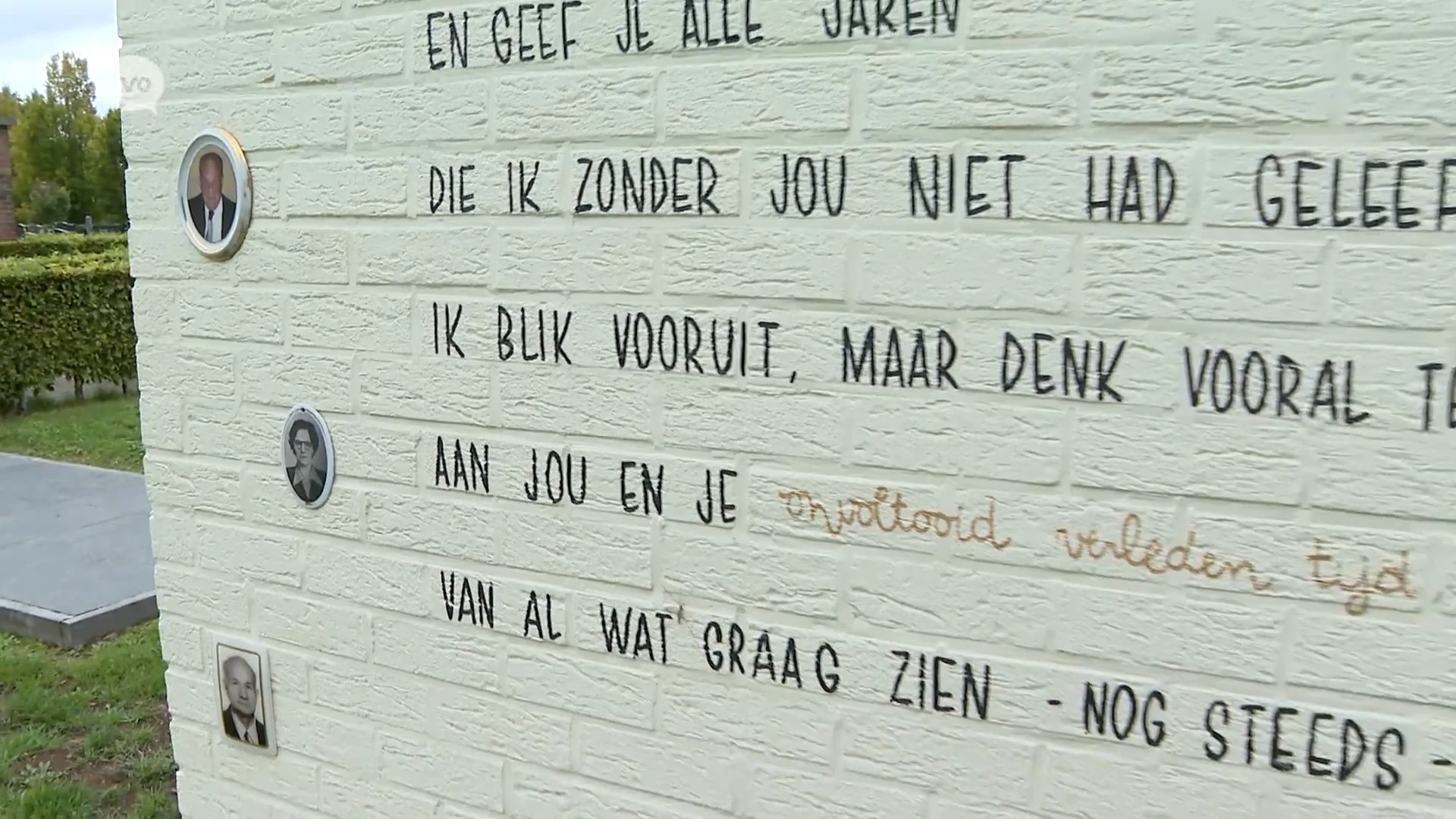 Kyra De Backer schrijft gedicht voor overleden vader op troostmuur van kerkhof in Erembodegem