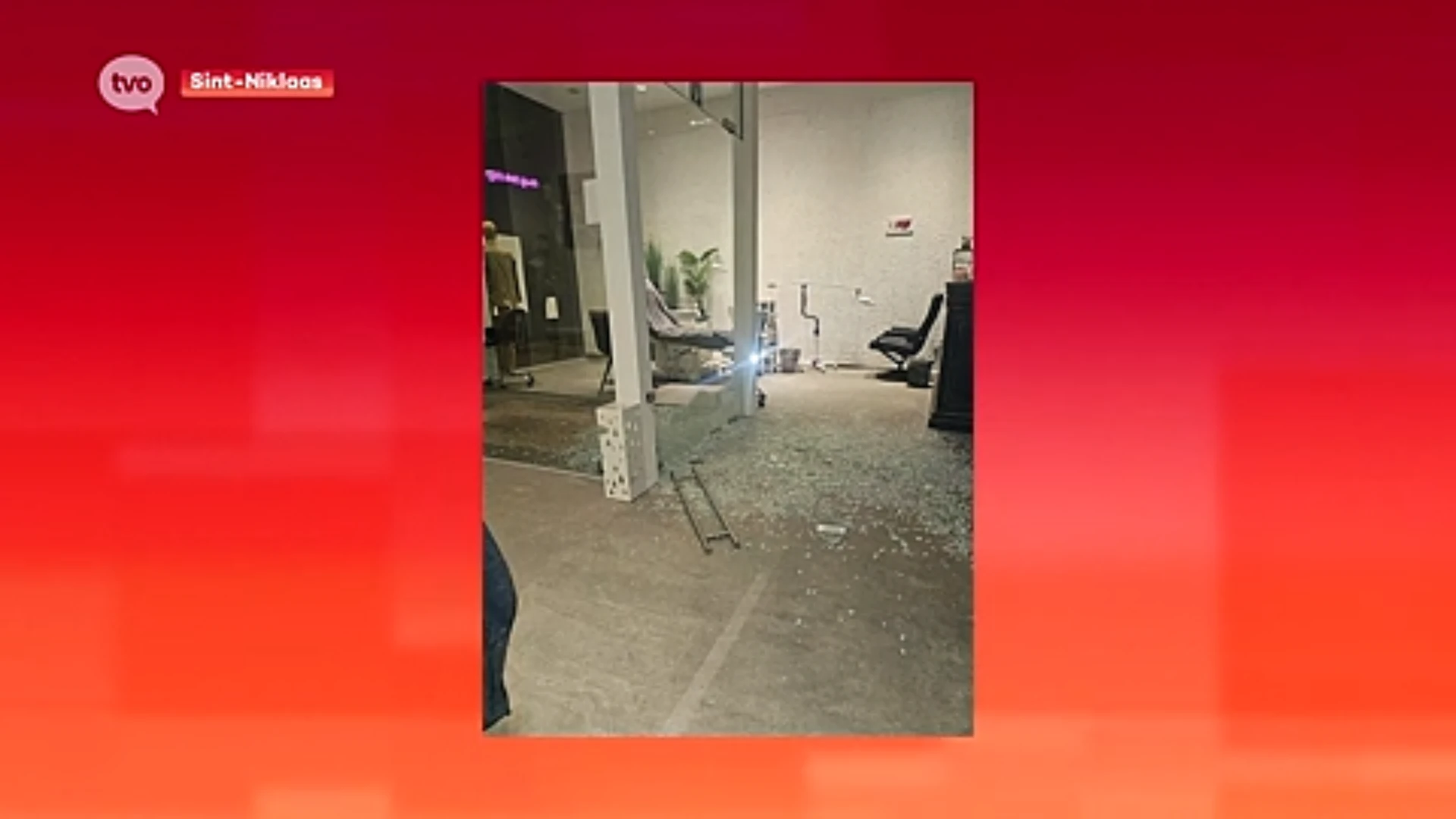 Vandalen slaan glazen inkomdeur van schoonheidssalon in Sint-Niklaas aan diggelen: "Dat mensen daar plezier in hebben, ik snap het niet"