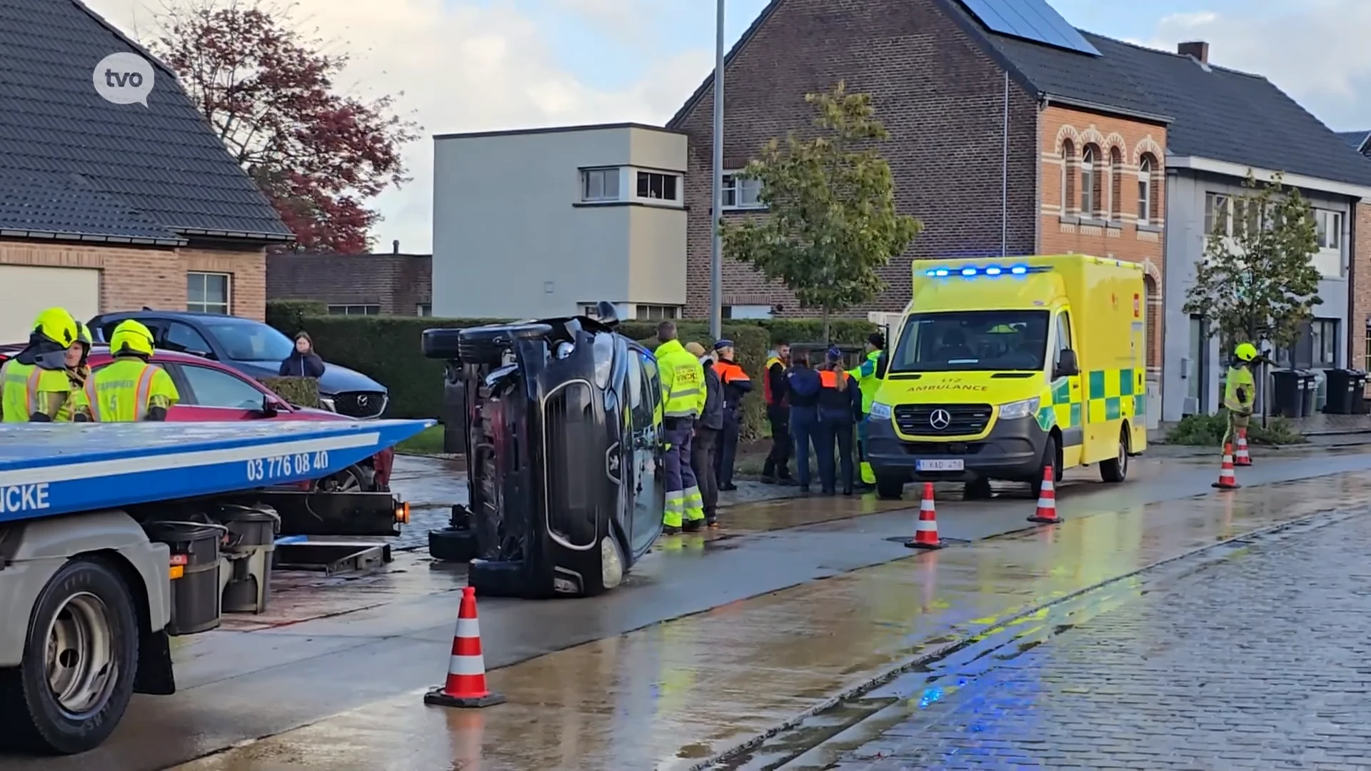 Hoofdafbeelding voor artikel Jonge moeder afgeleid door…