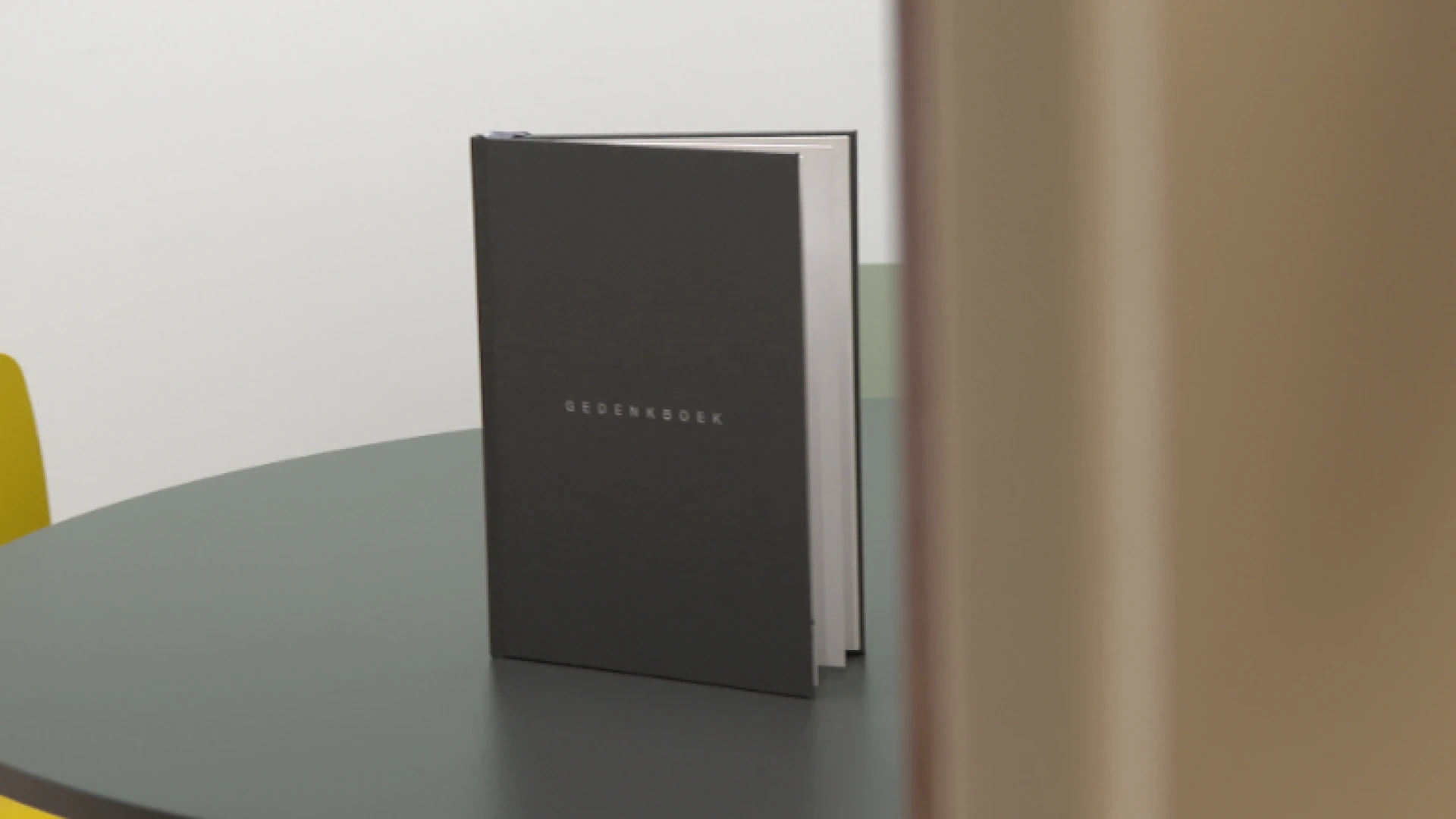 Hoofdafbeelding voor artikel Lede opent rouwregister voor…