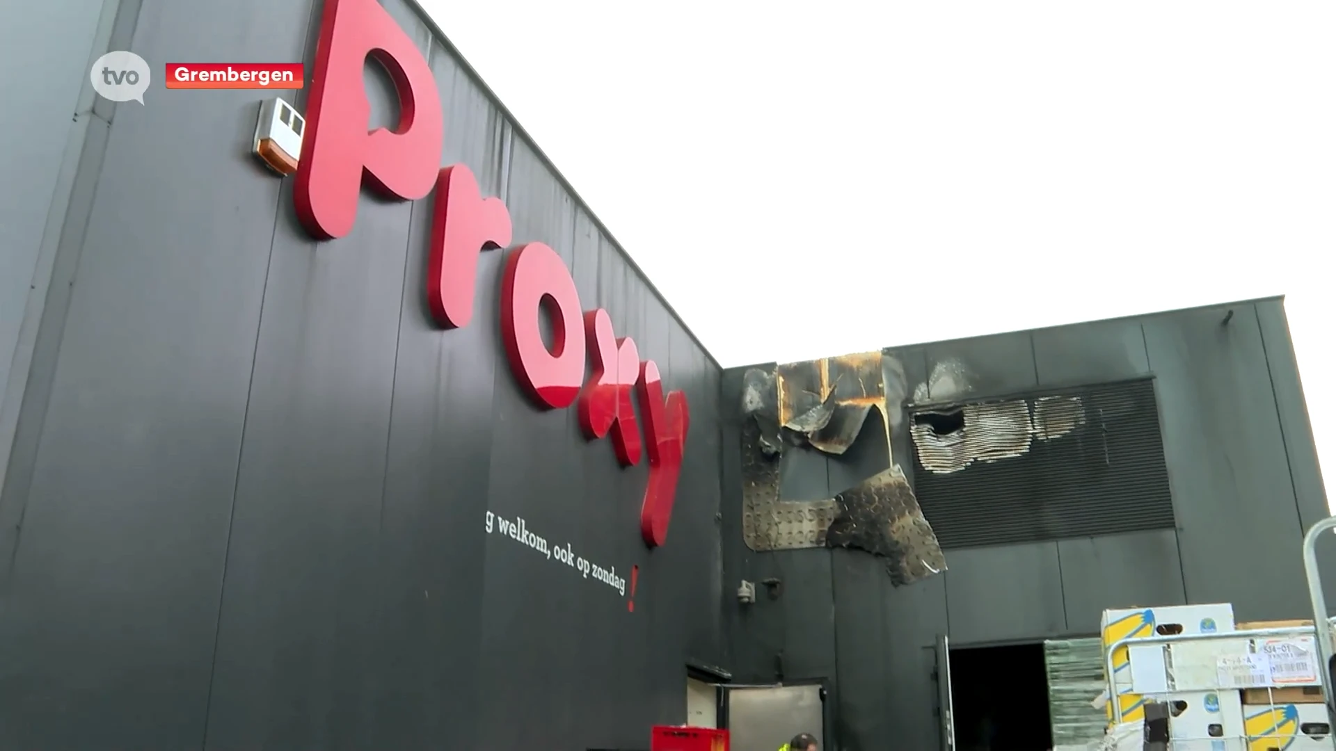 Hoofdafbeelding voor artikel Lichtreclame vat vuur aan…