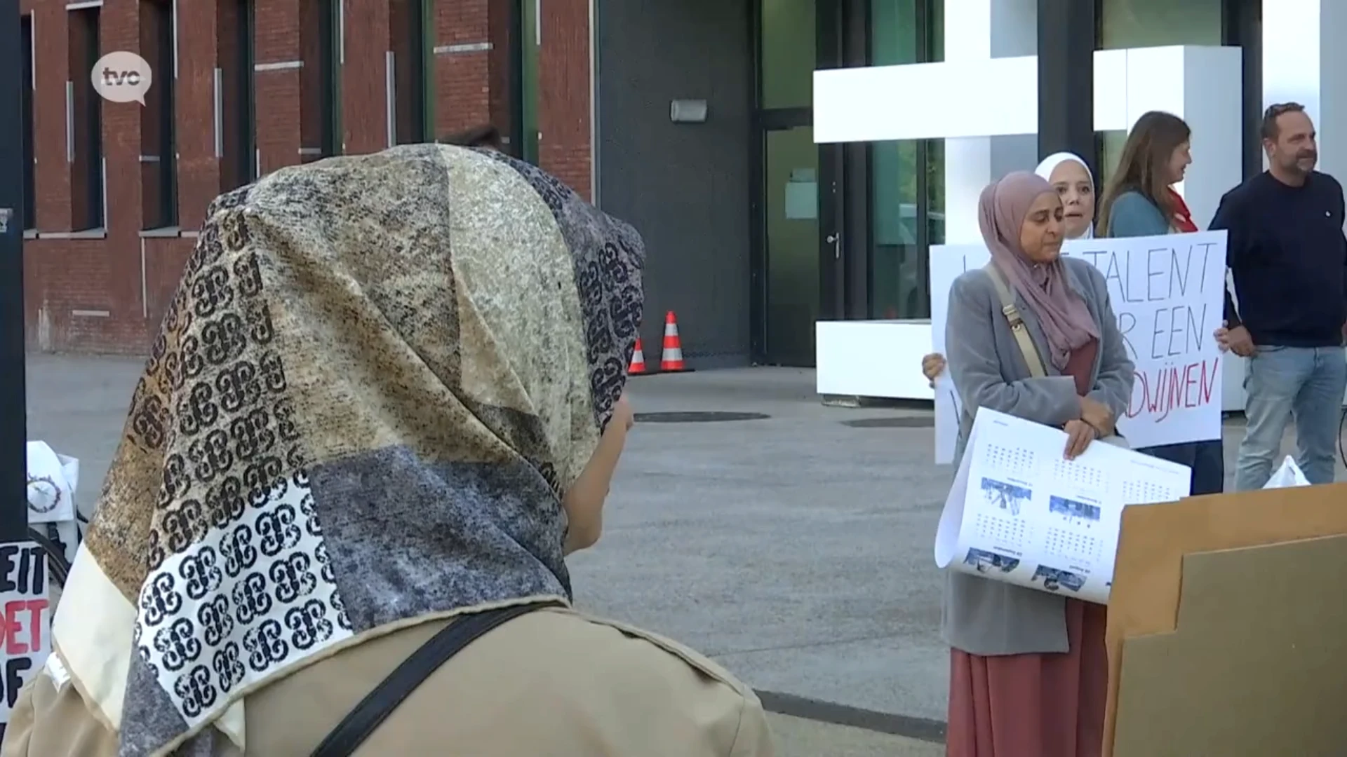 Hoofdafbeelding voor artikel Gedeeltelijk hoofddoekenverbod…