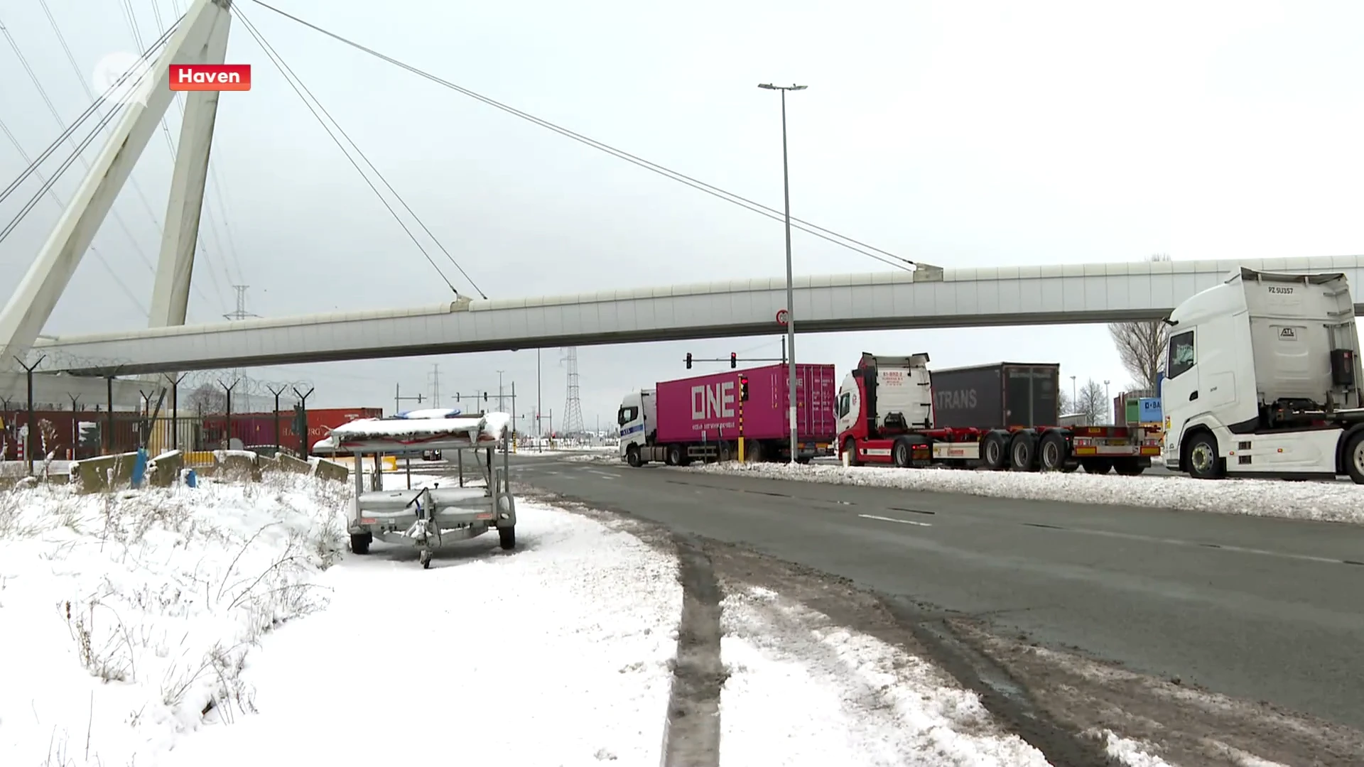 Hoofdafbeelding voor artikel Sneeuwval legt ook terminals…