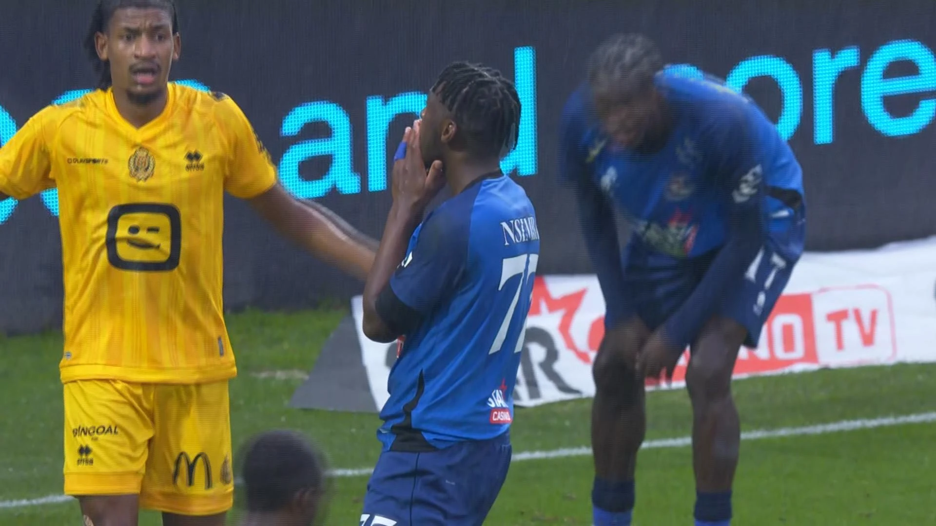 Hoofdafbeelding voor artikel LIVE 0-2: Geen stunt voor…