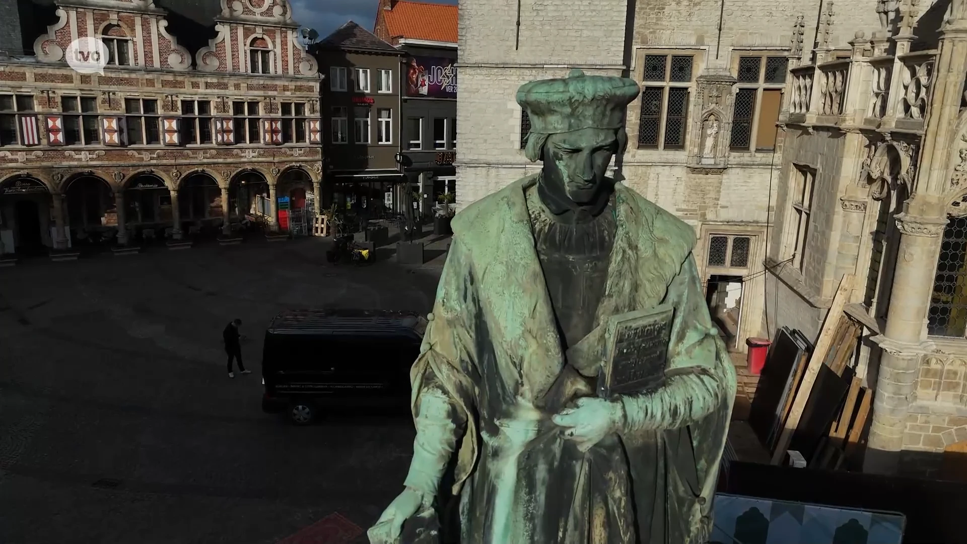 Hoofdafbeelding voor artikel Verhuist standbeeld Dirk Martens…