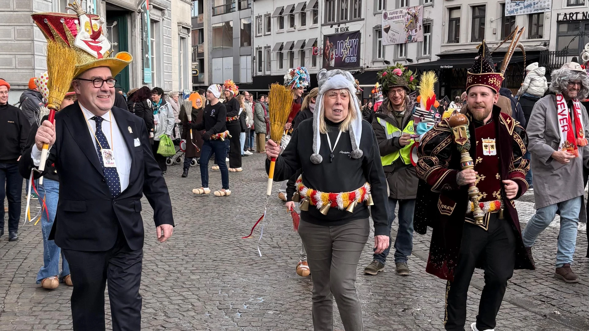 Hoofdafbeelding voor artikel Gilles genieten van vooroptocht…