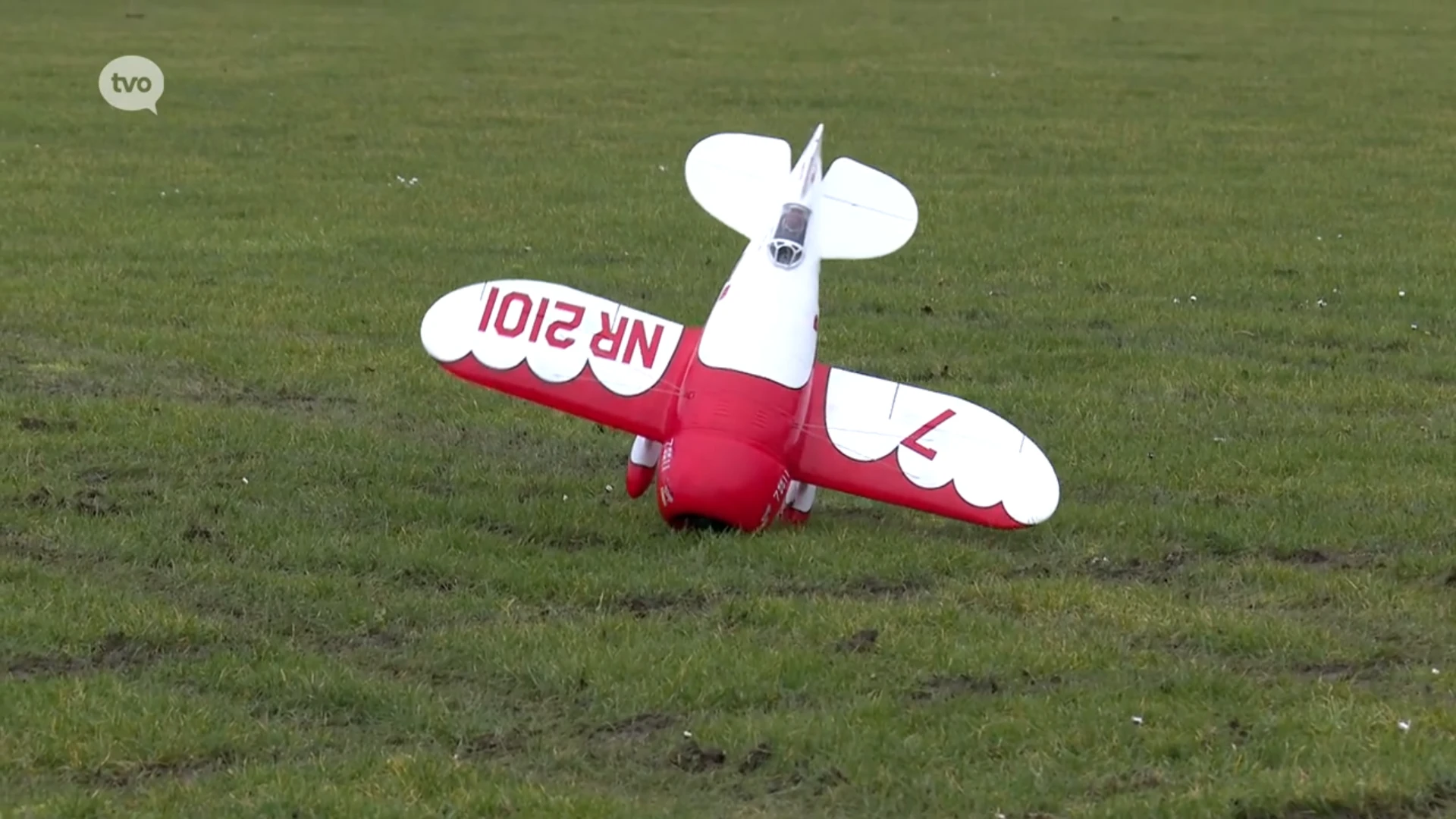 Hoofdafbeelding voor artikel Ook grasveld van modelvliegclub…